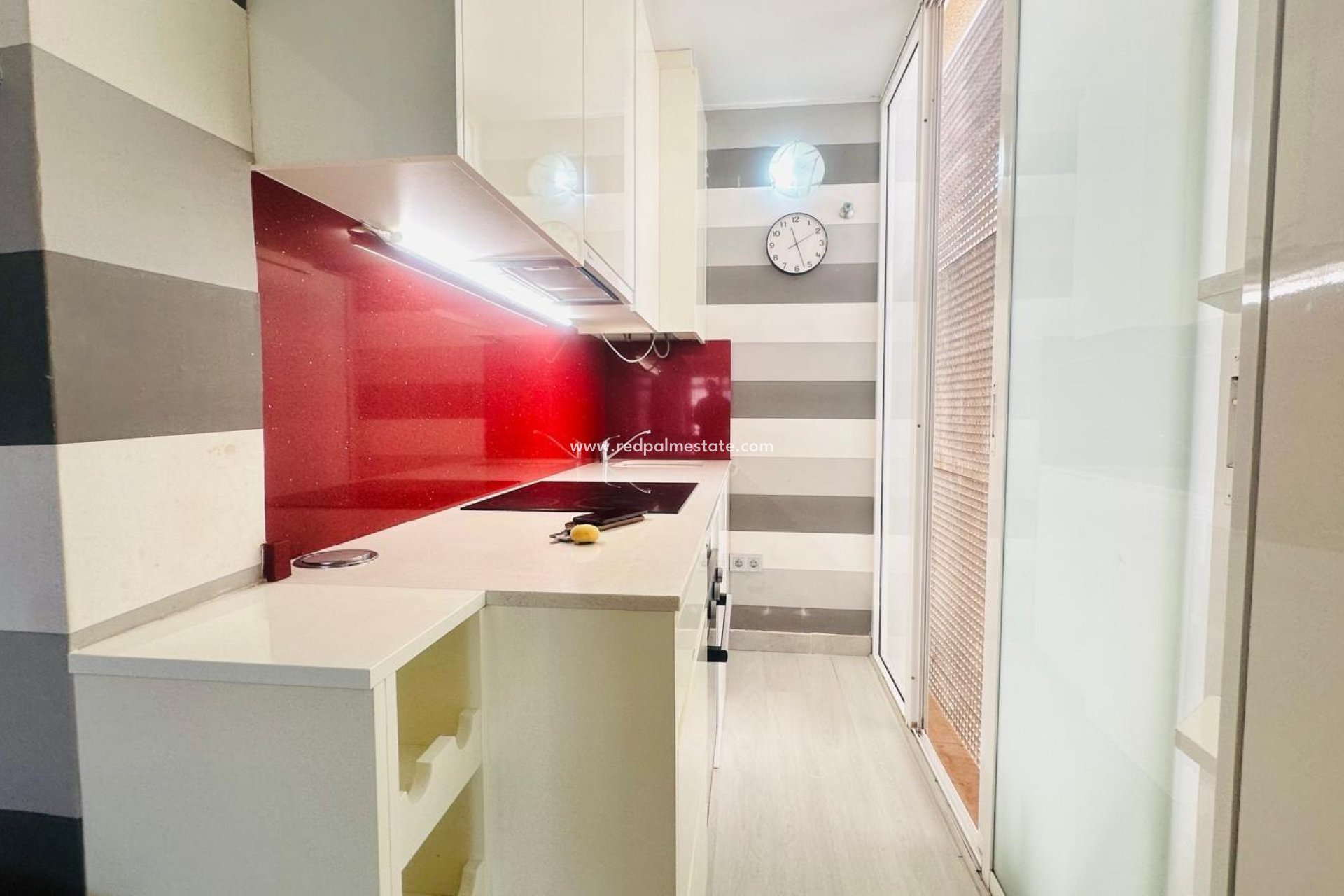 Reventa - Apartamento -
Torrevieja - Playa del Cura