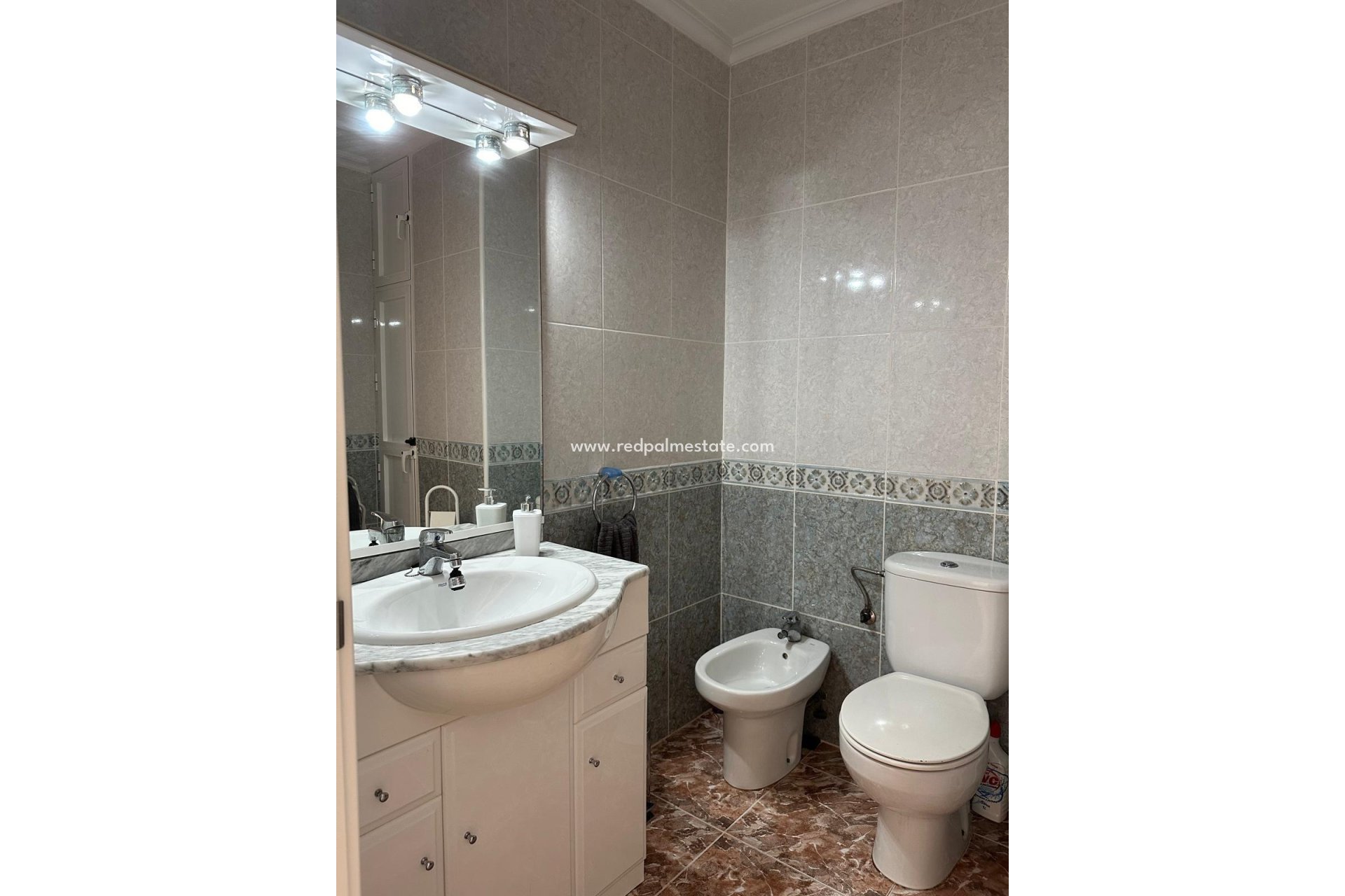 Reventa - Apartamento -
Torrevieja - Playa del cura