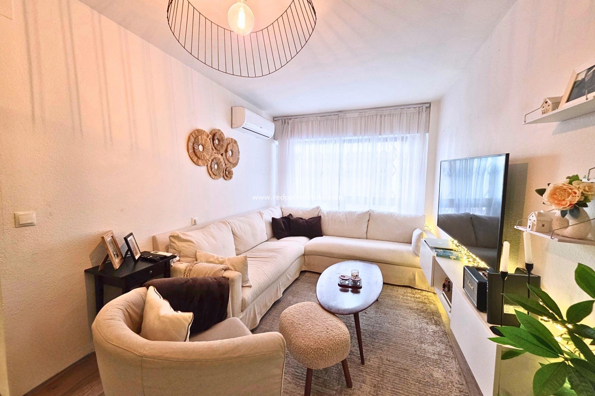 Reventa - Apartamento -
Torrevieja - Playa del Cura