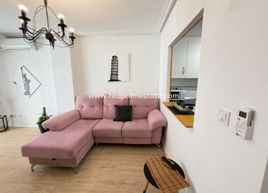 Reventa - Apartamento -
Torrevieja - Playa del Cura