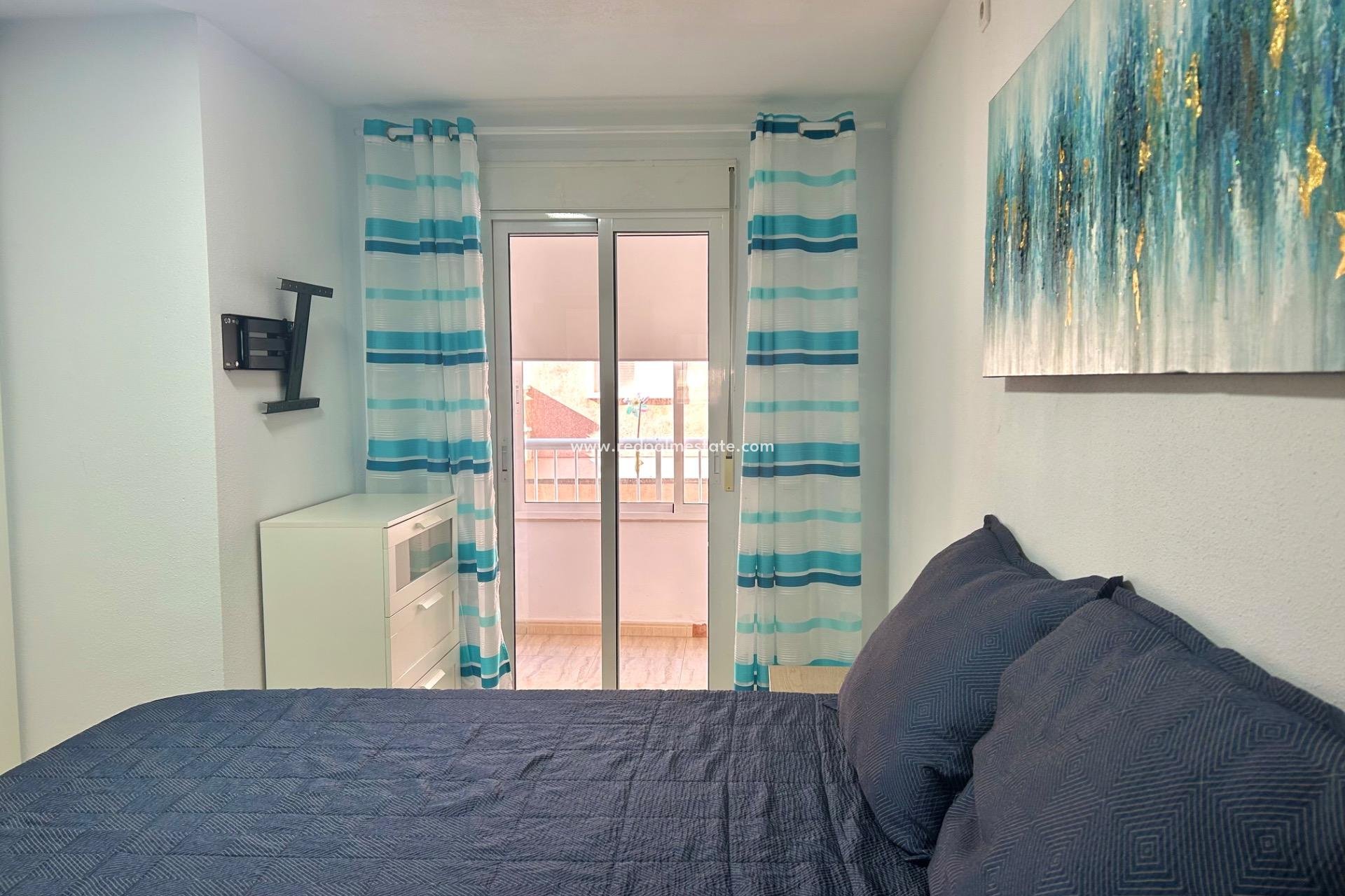 Reventa - Apartamento -
Torrevieja - Playa del Cura