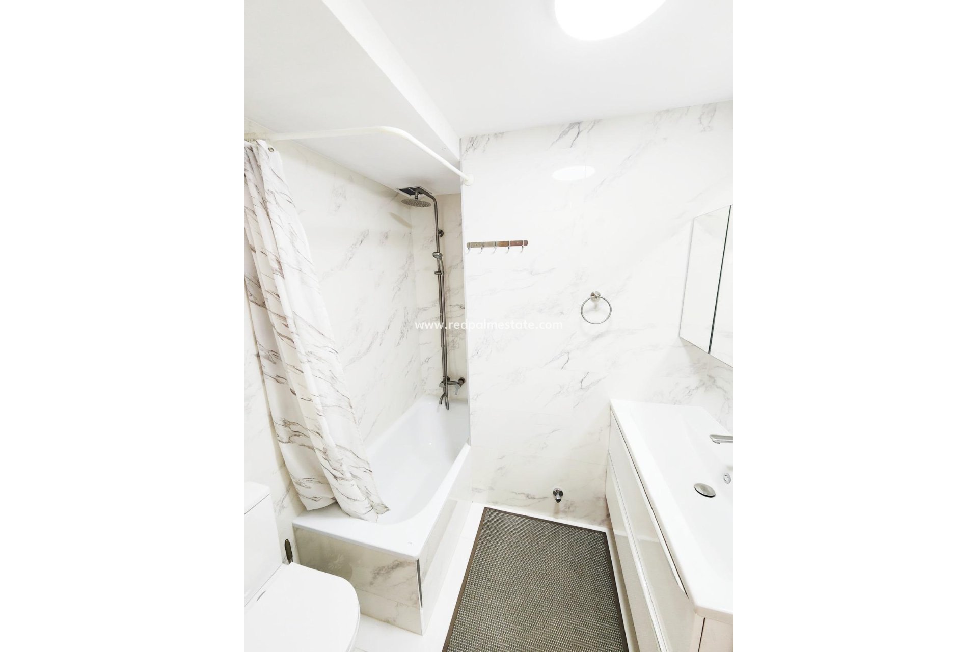 Reventa - Apartamento -
Torrevieja - Playa del Cura