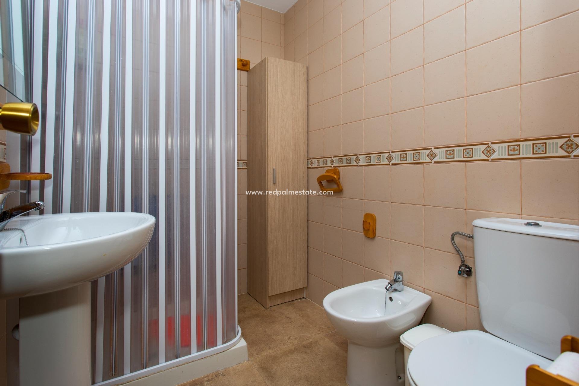 Reventa - Apartamento -
Torrevieja - Playa del Cura