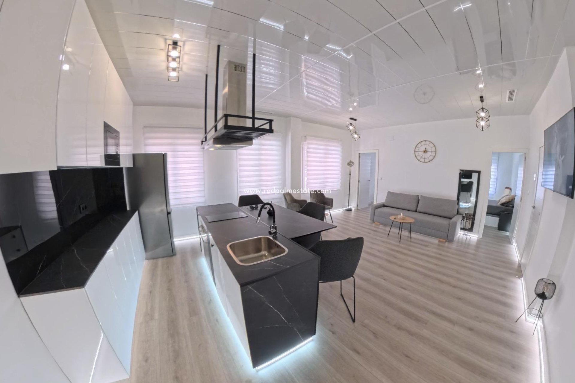 Reventa - Apartamento -
Torrevieja - Playa del Cura