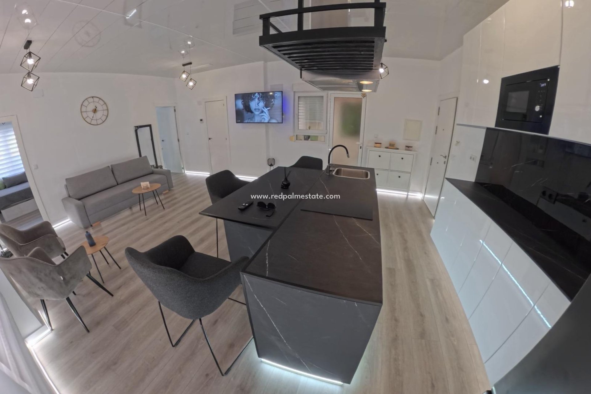 Reventa - Apartamento -
Torrevieja - Playa del Cura