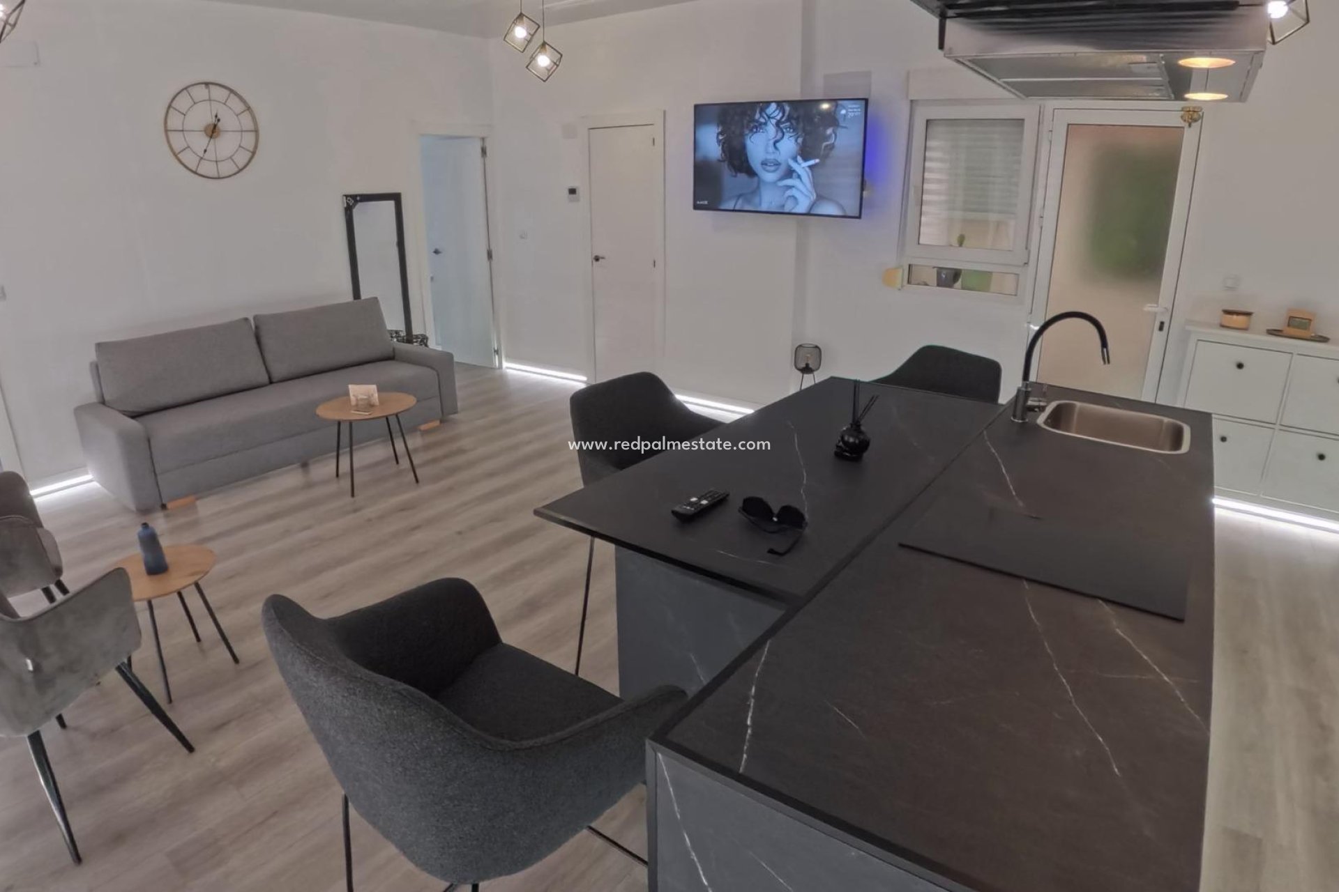 Reventa - Apartamento -
Torrevieja - Playa del Cura