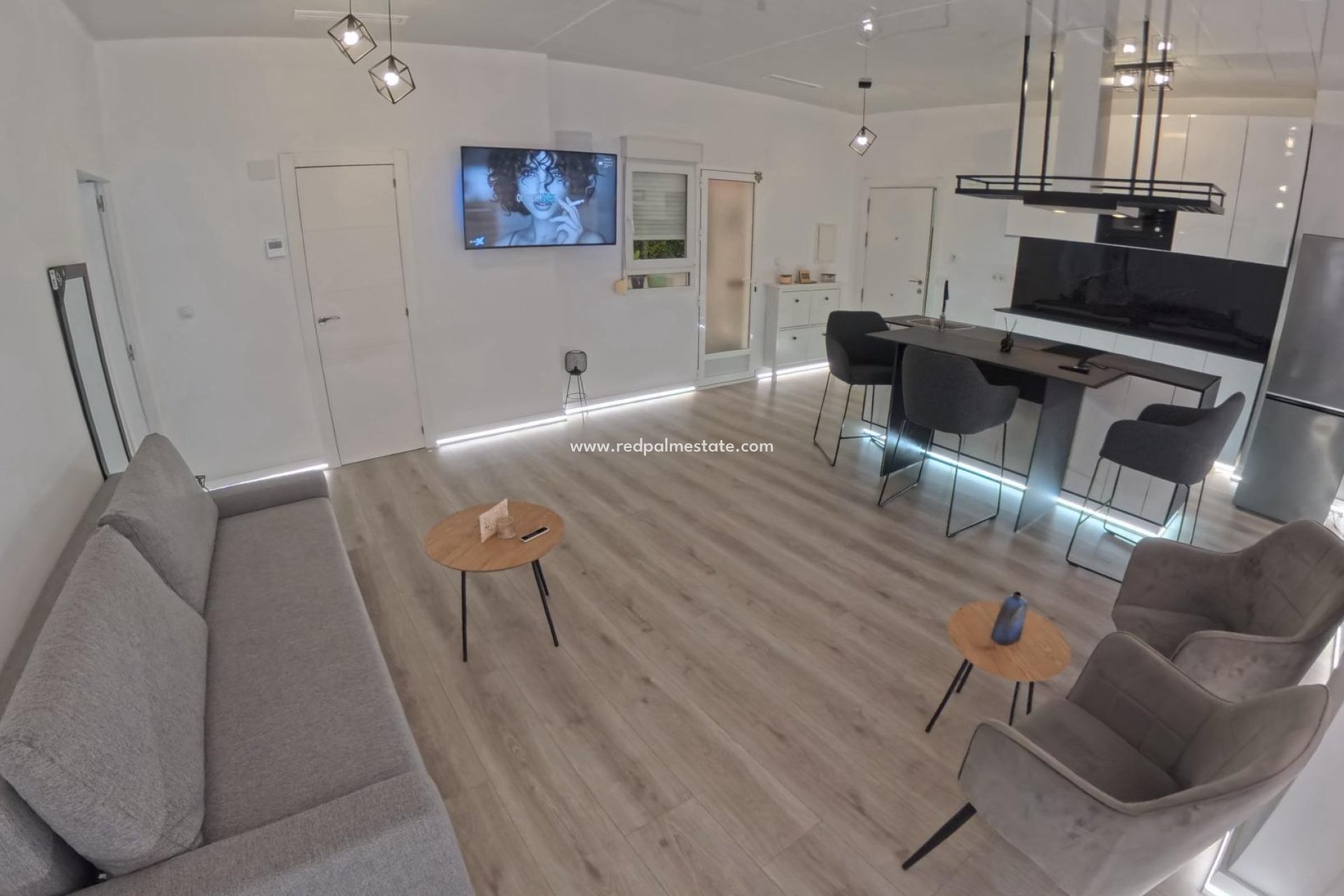 Reventa - Apartamento -
Torrevieja - Playa del Cura