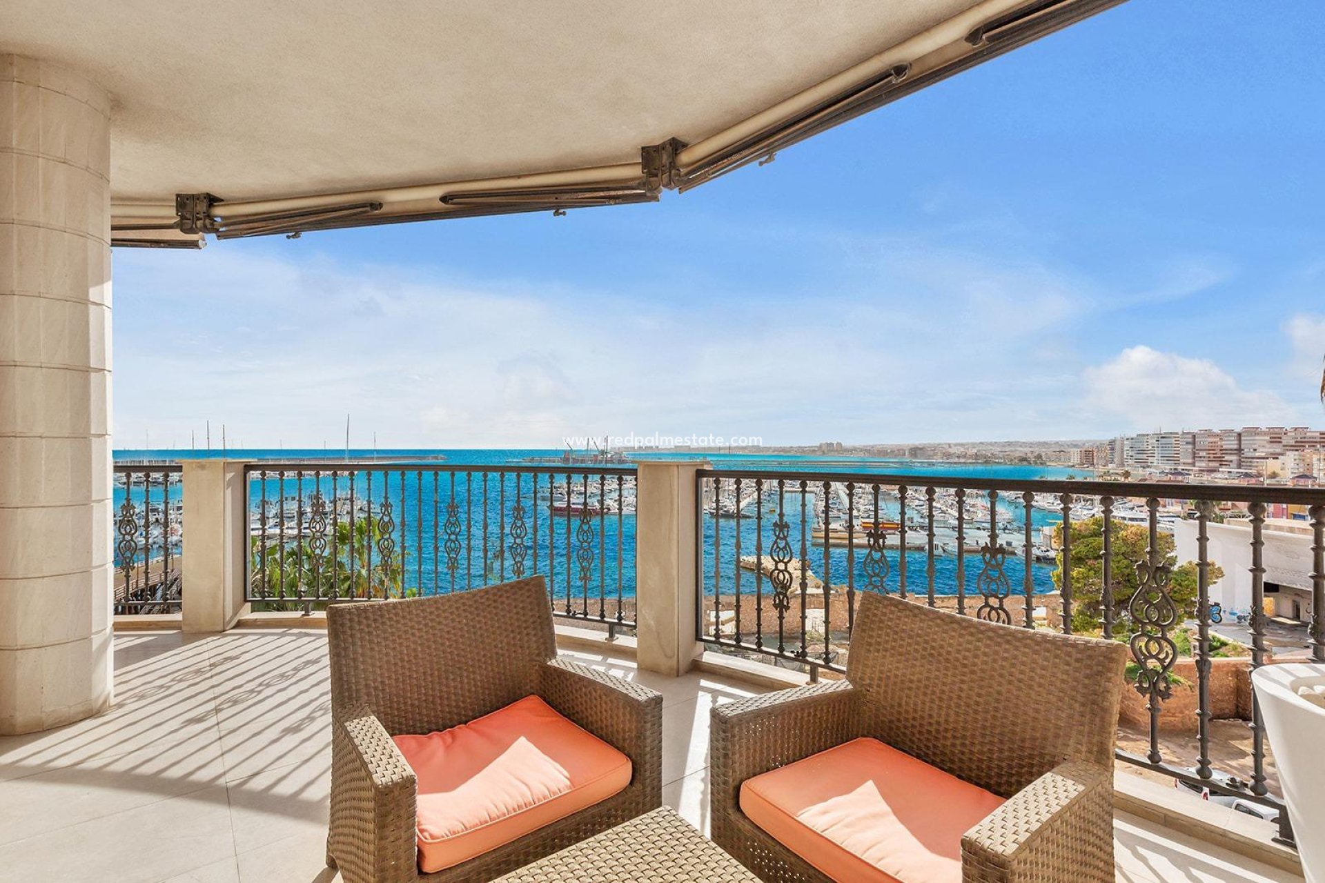 Reventa - Apartamento -
Torrevieja - Playa del Cura