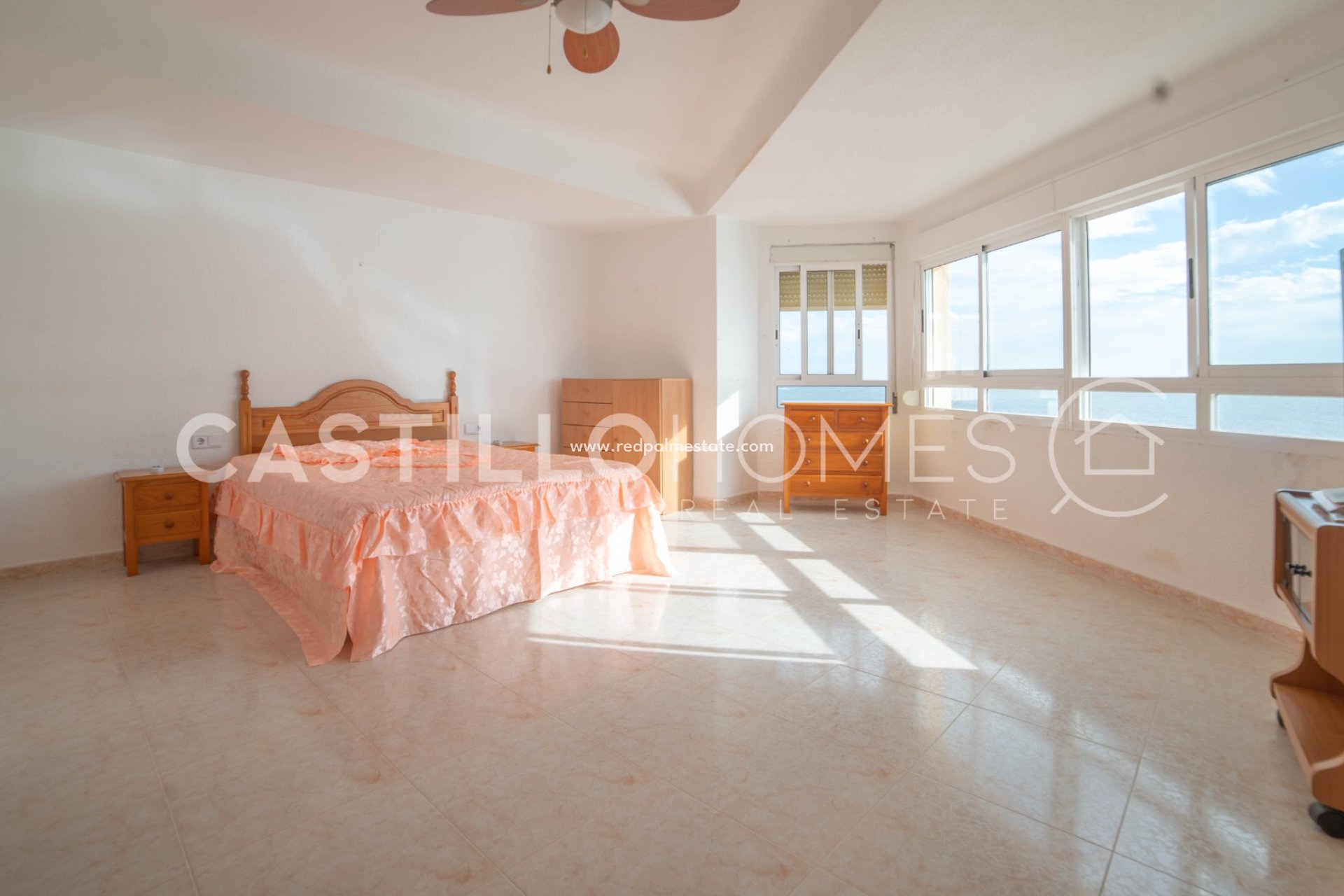 Reventa - Apartamento -
Torrevieja - Playa del Cura