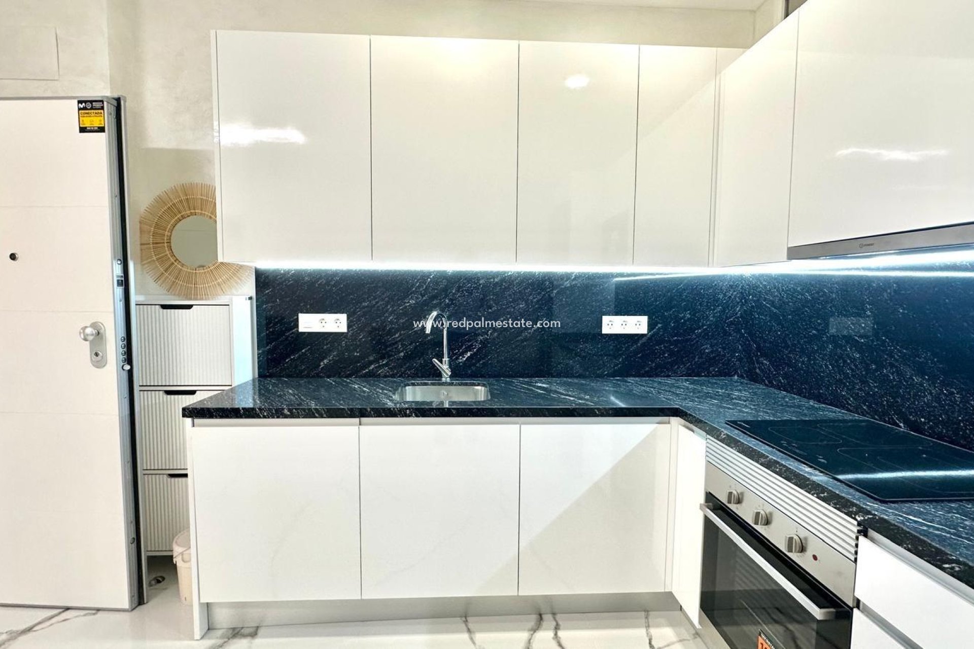 Reventa - Apartamento -
Torrevieja - Playa del Cura