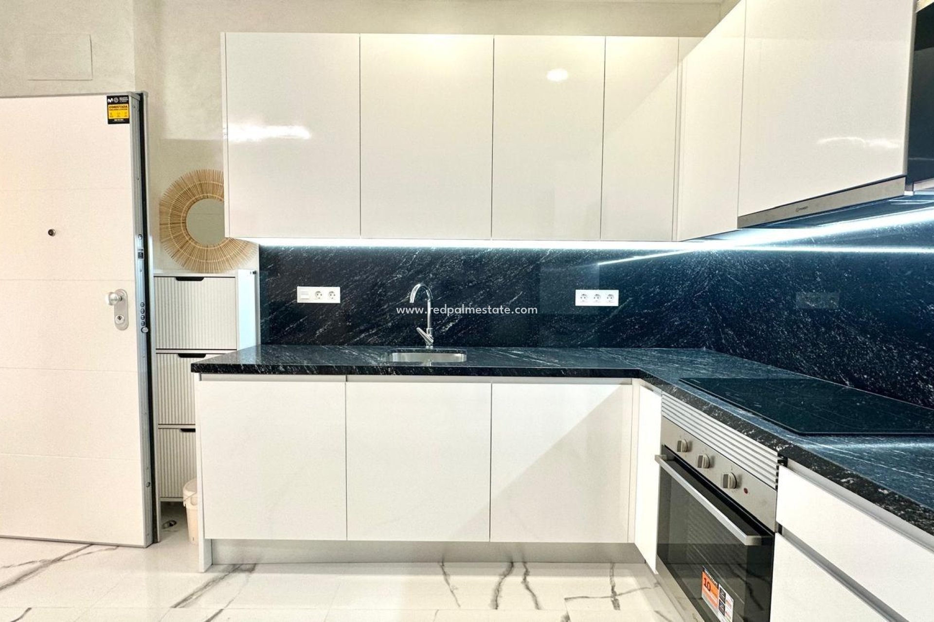 Reventa - Apartamento -
Torrevieja - Playa del Cura