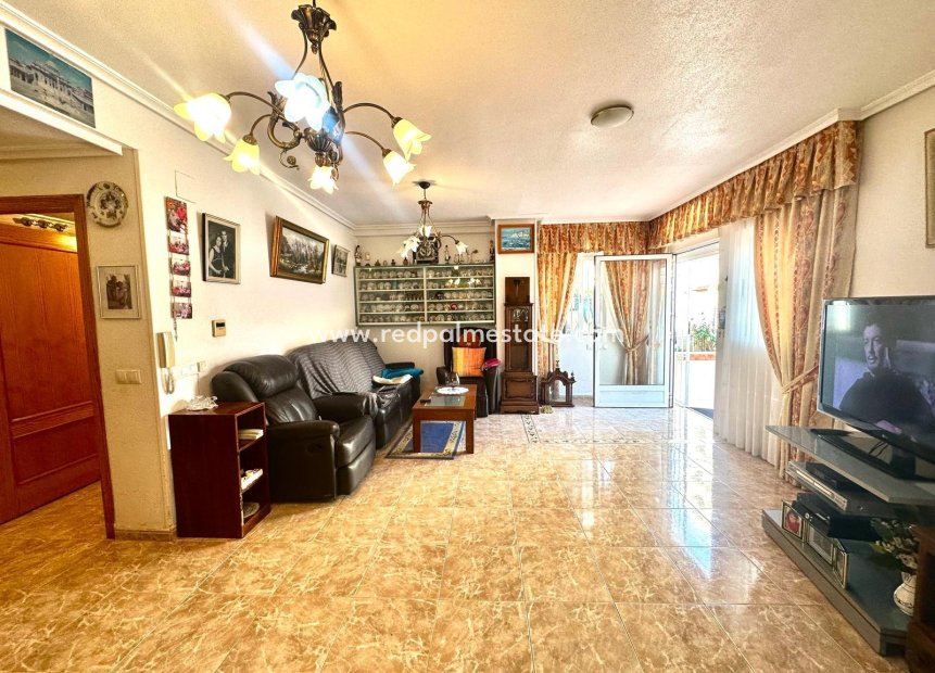 Reventa - Apartamento -
Torrevieja - Playa del Cura