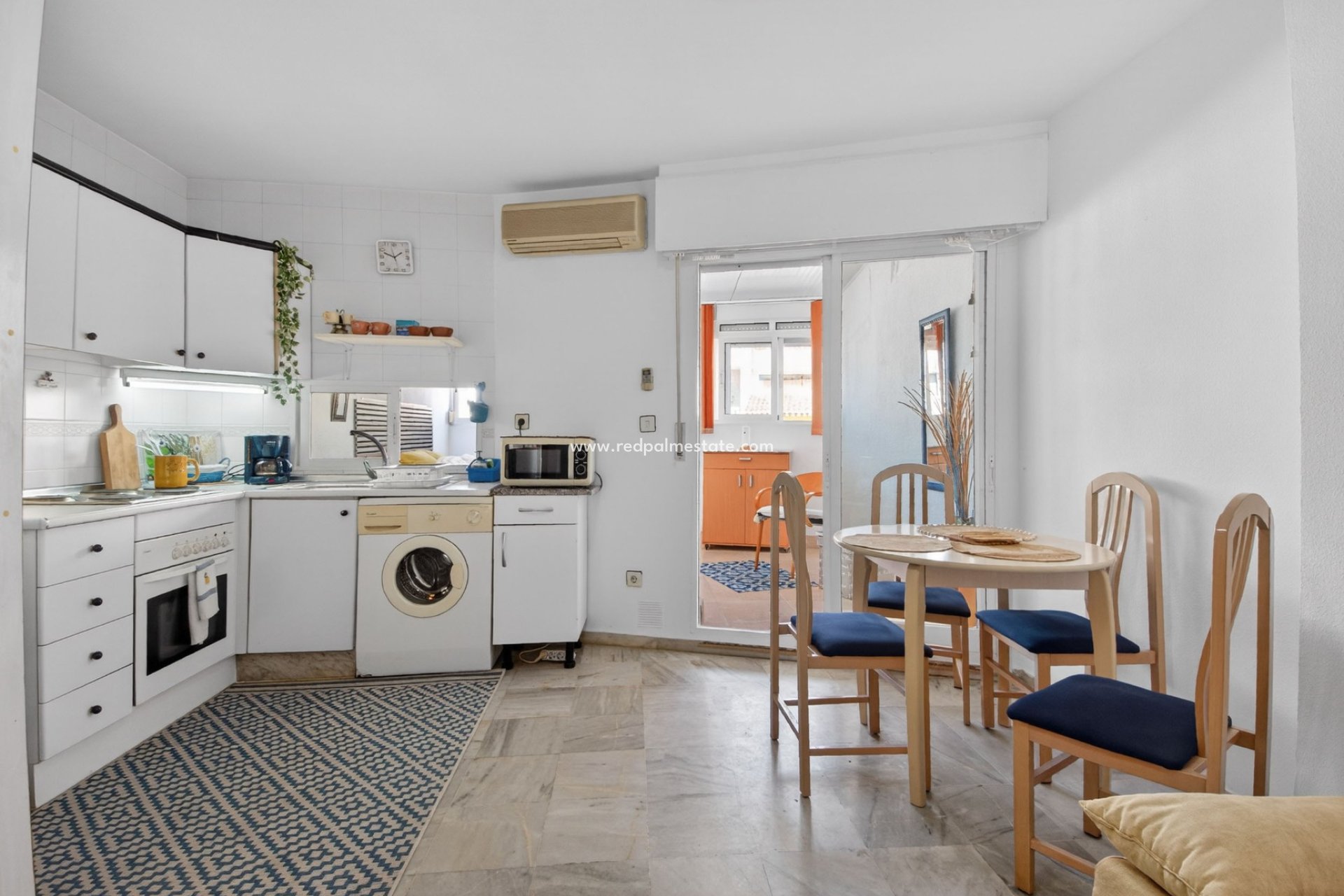 Reventa - Apartamento -
Torrevieja - Playa del Cura