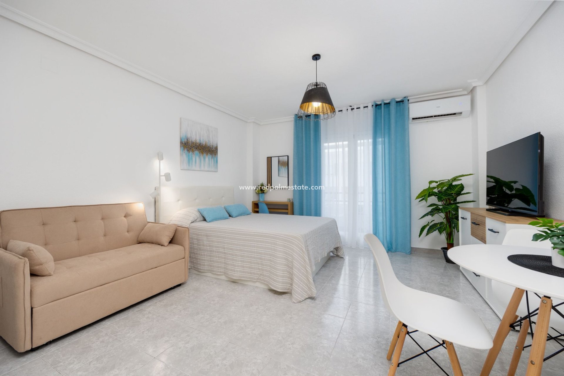 Reventa - Apartamento -
Torrevieja - Playa del Cura