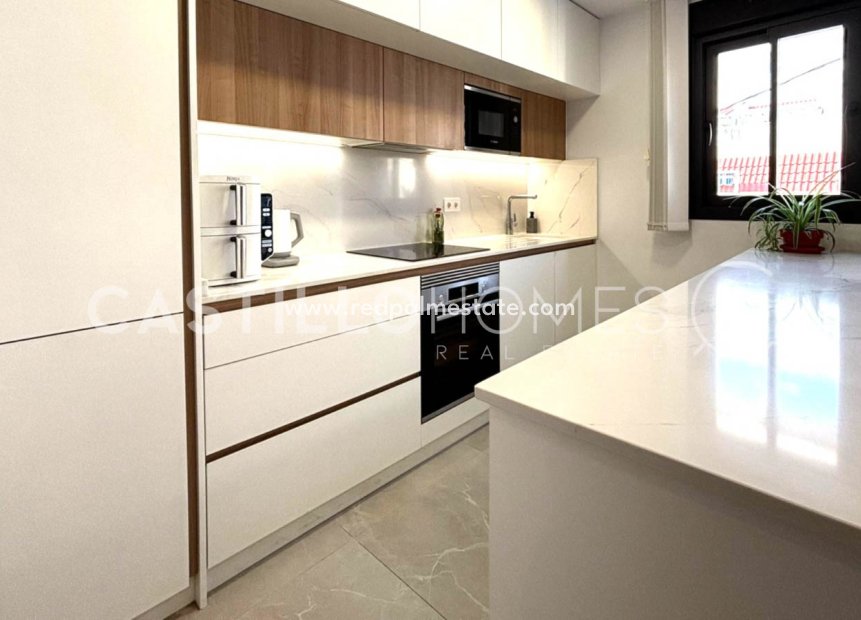 Reventa - Apartamento -
Torrevieja - Playa del Cura