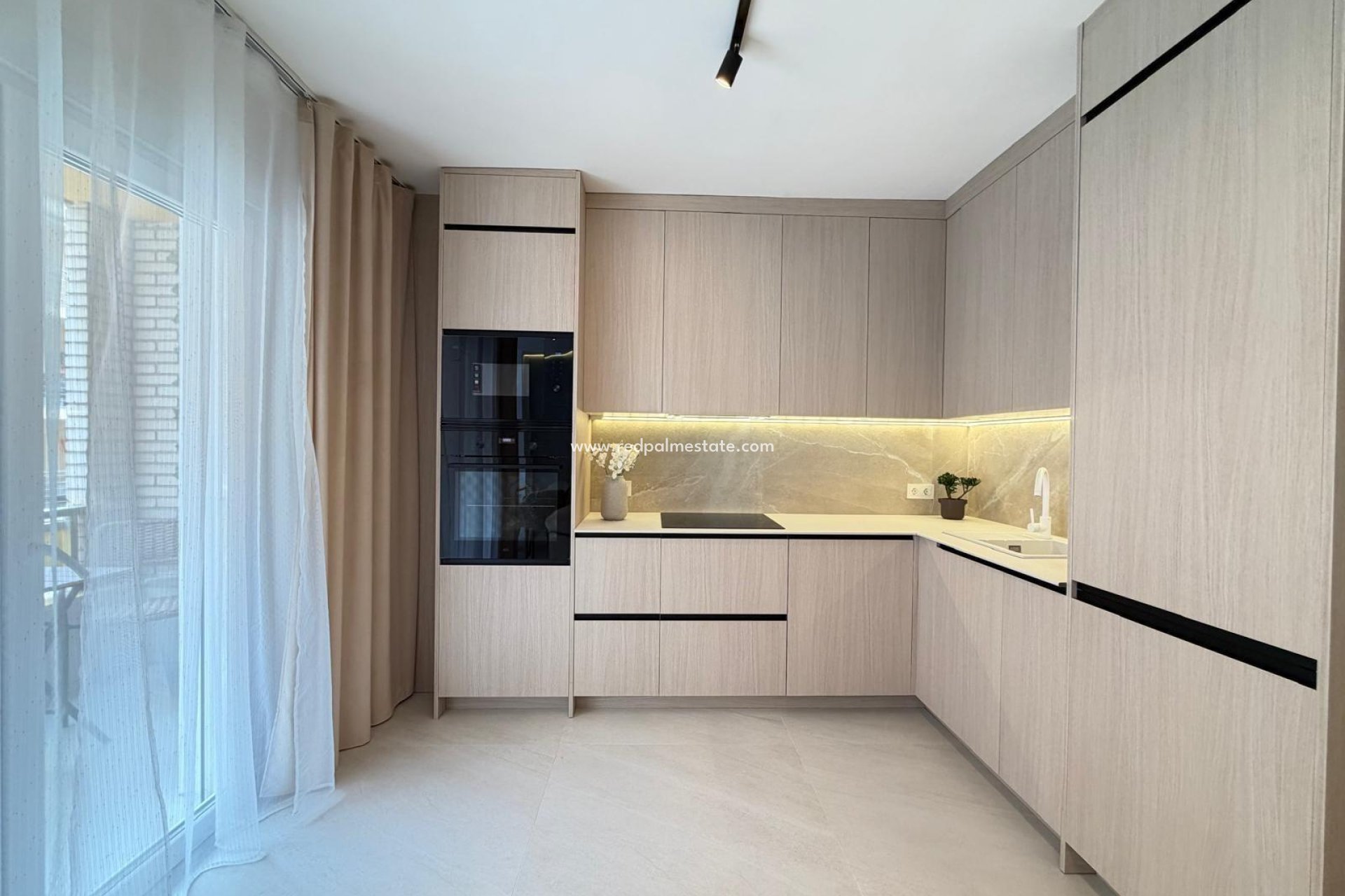 Reventa - Apartamento -
Torrevieja - Playa del Cura