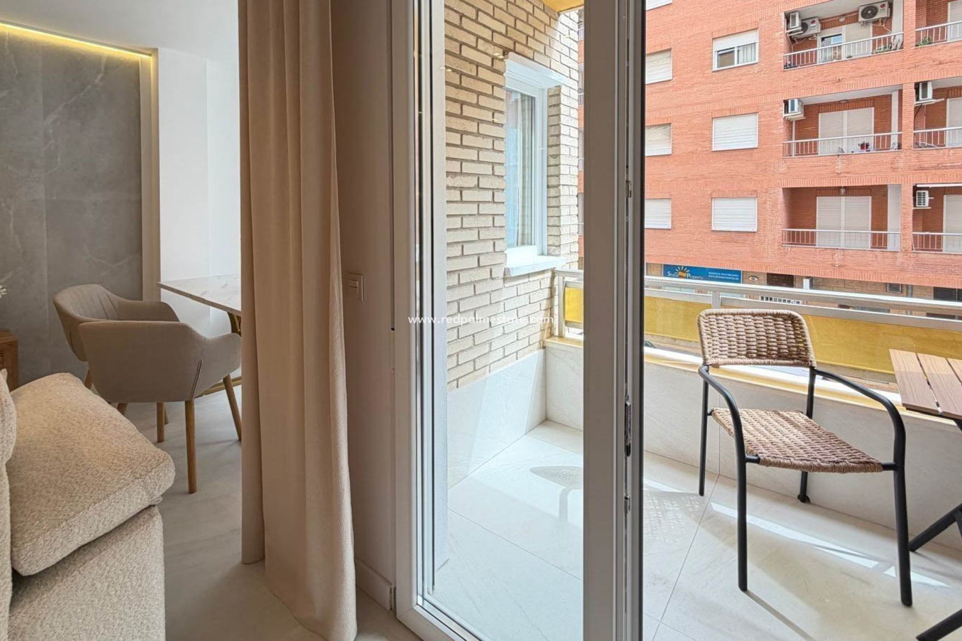 Reventa - Apartamento -
Torrevieja - Playa del Cura