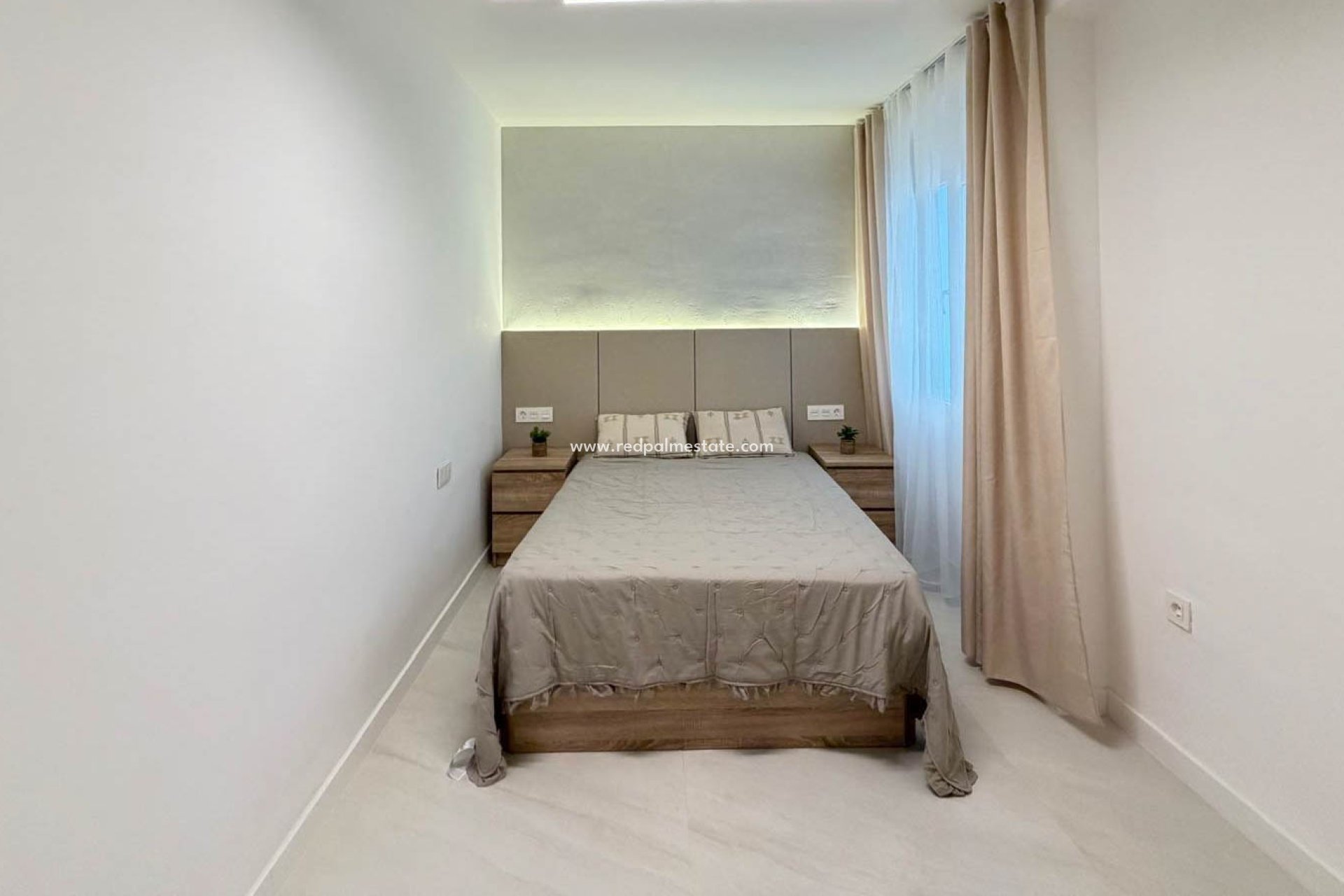 Reventa - Apartamento -
Torrevieja - Playa del Cura