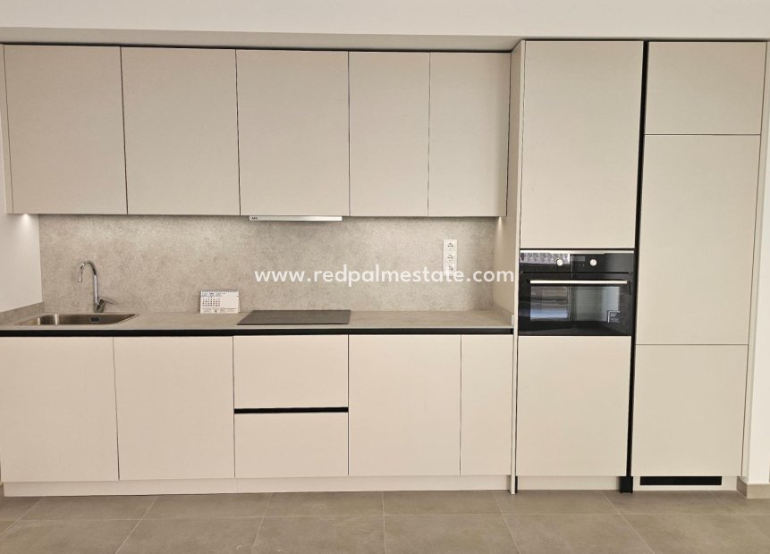 Reventa - Apartamento -
Torrevieja - Playa del Cura