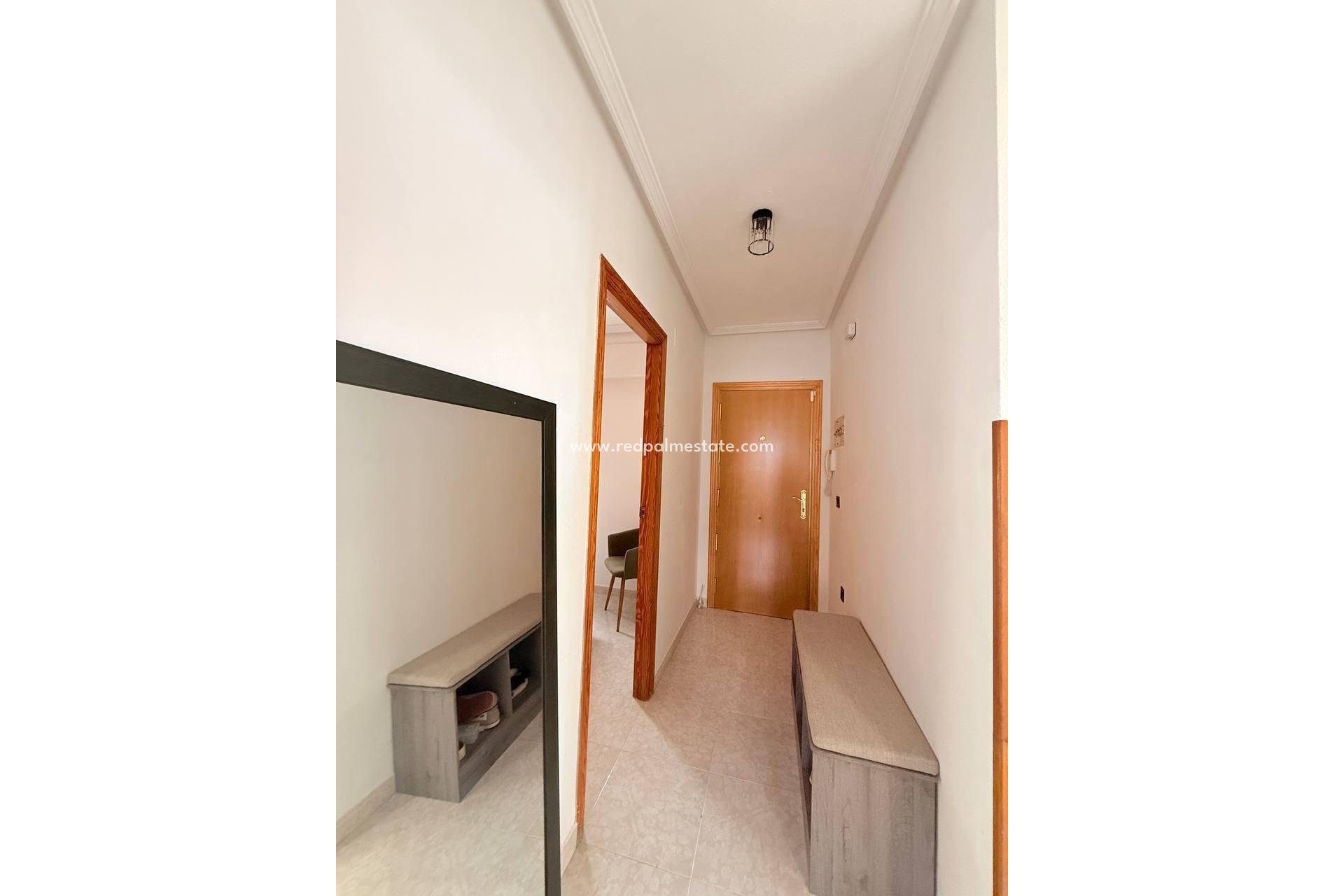 Reventa - Apartamento -
Torrevieja - Playa del Cura
