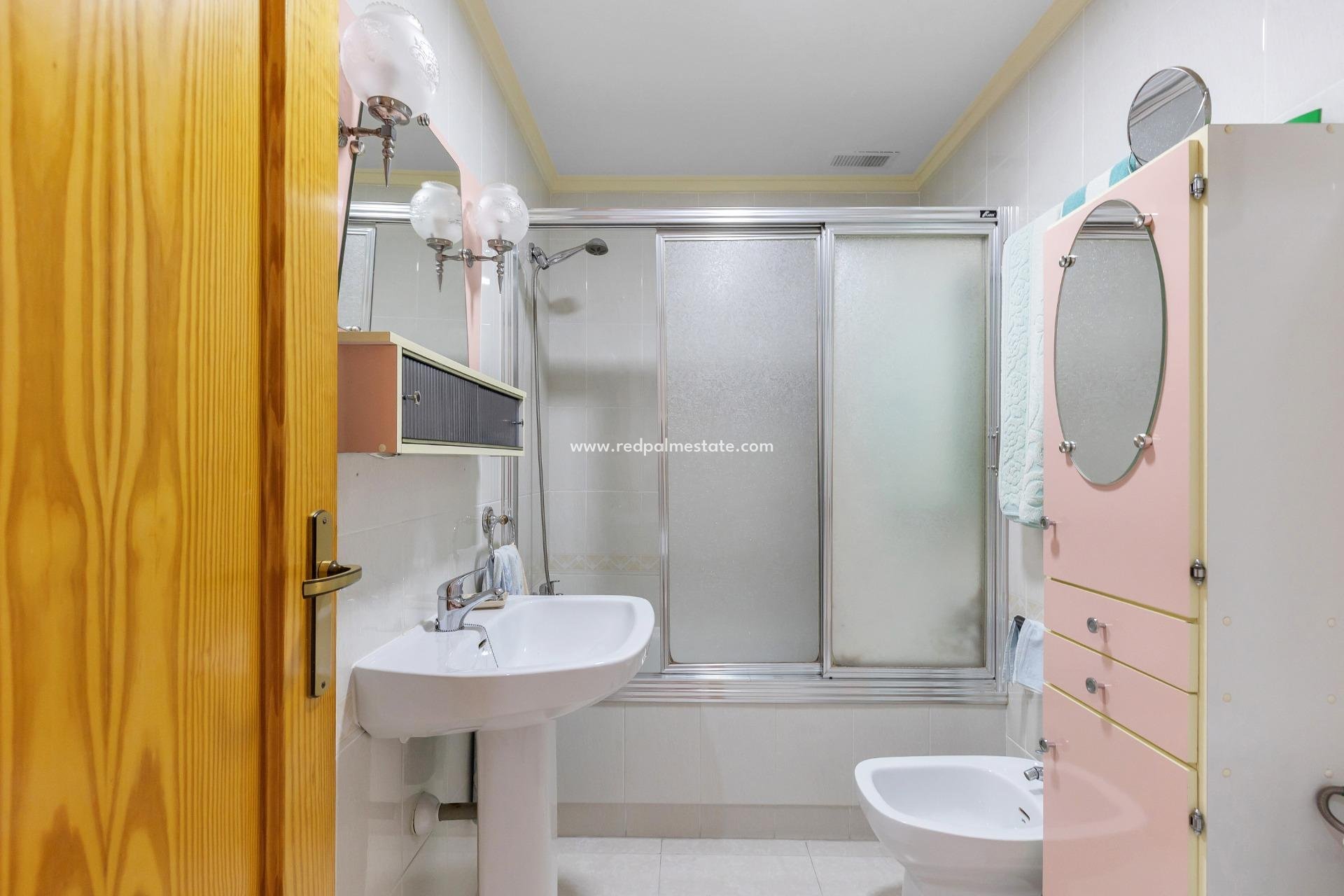 Reventa - Apartamento -
Torrevieja - Playa del Cura