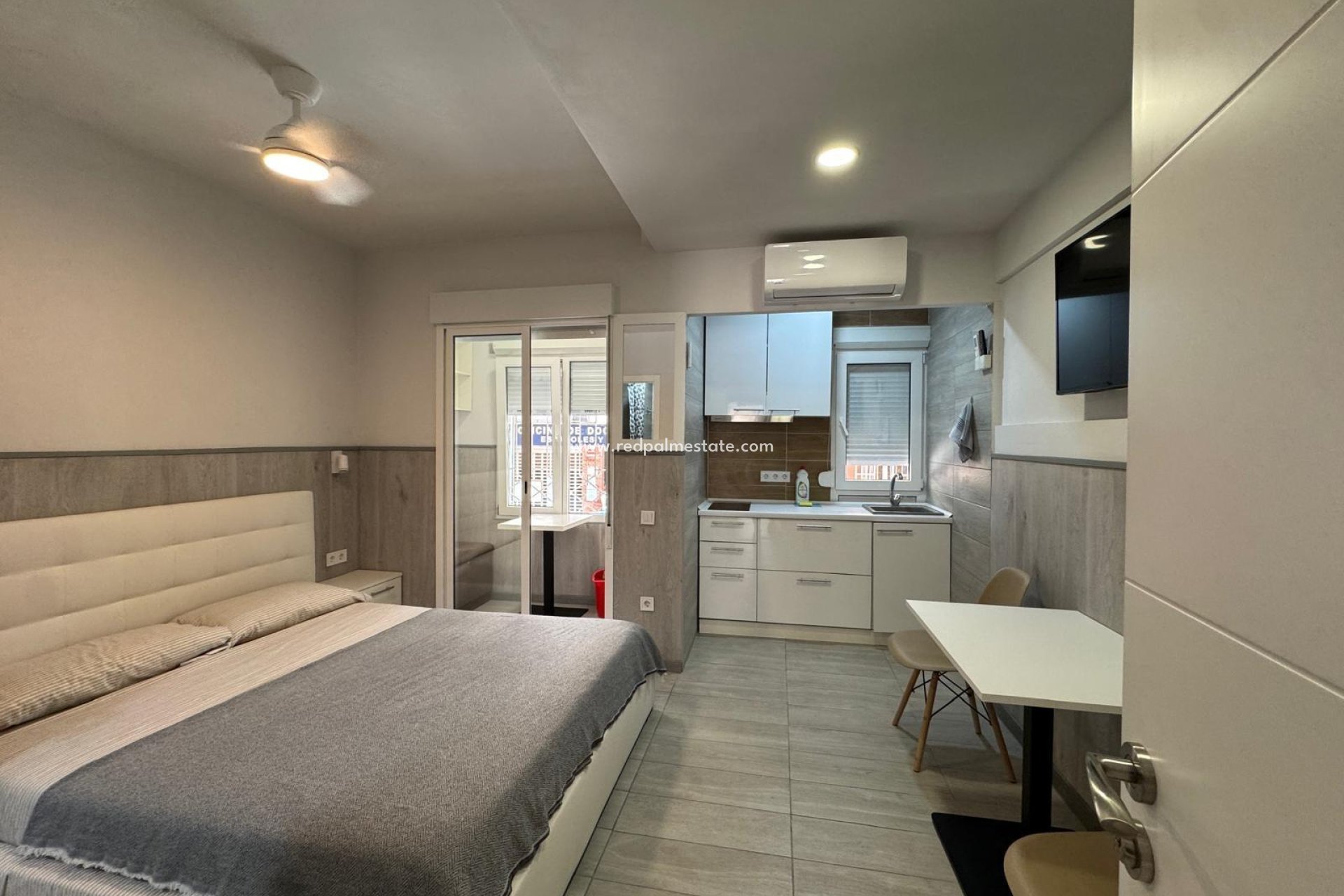 Reventa - Apartamento -
Torrevieja - Playa del Cura