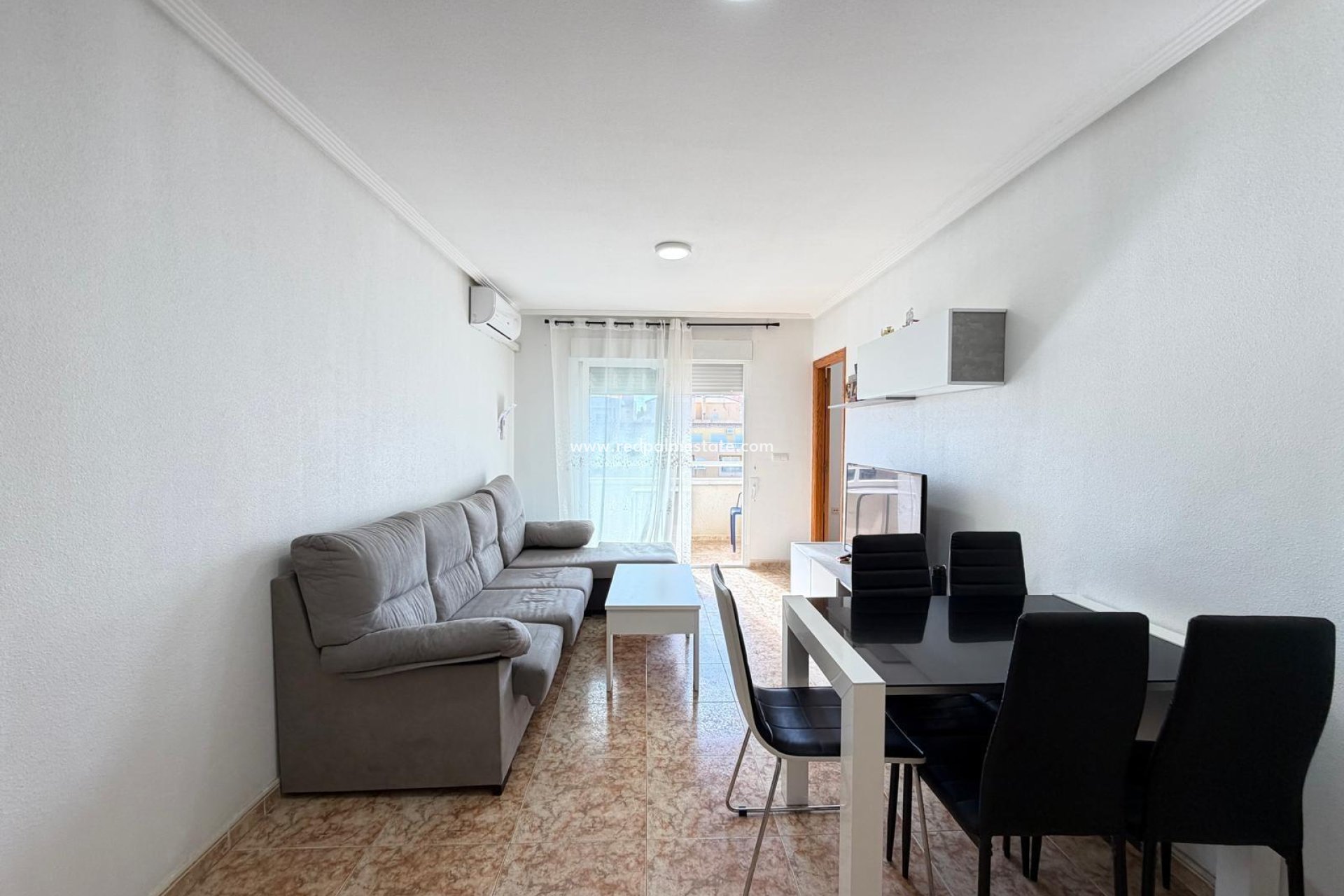 Reventa - Apartamento -
Torrevieja - Playa del Cura
