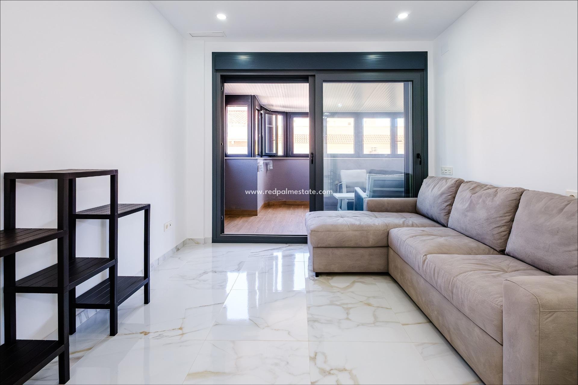 Reventa - Apartamento -
Torrevieja - Playa del Cura