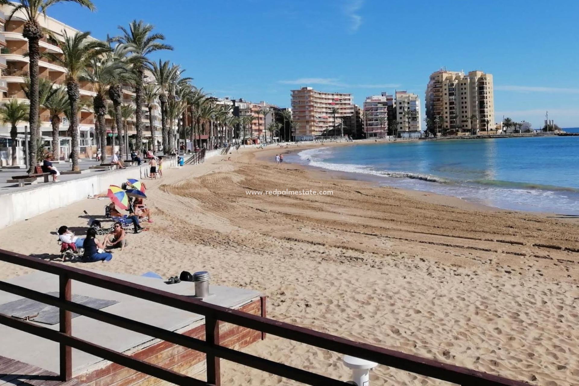 Reventa - Apartamento -
Torrevieja - Playa del Cura