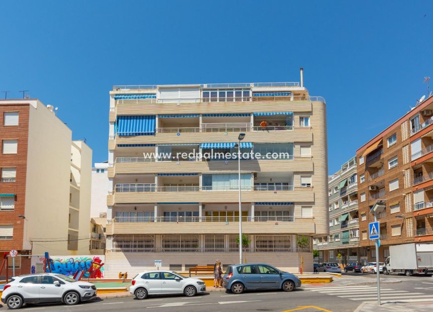 Reventa - Apartamento -
Torrevieja - Playa del Cura
