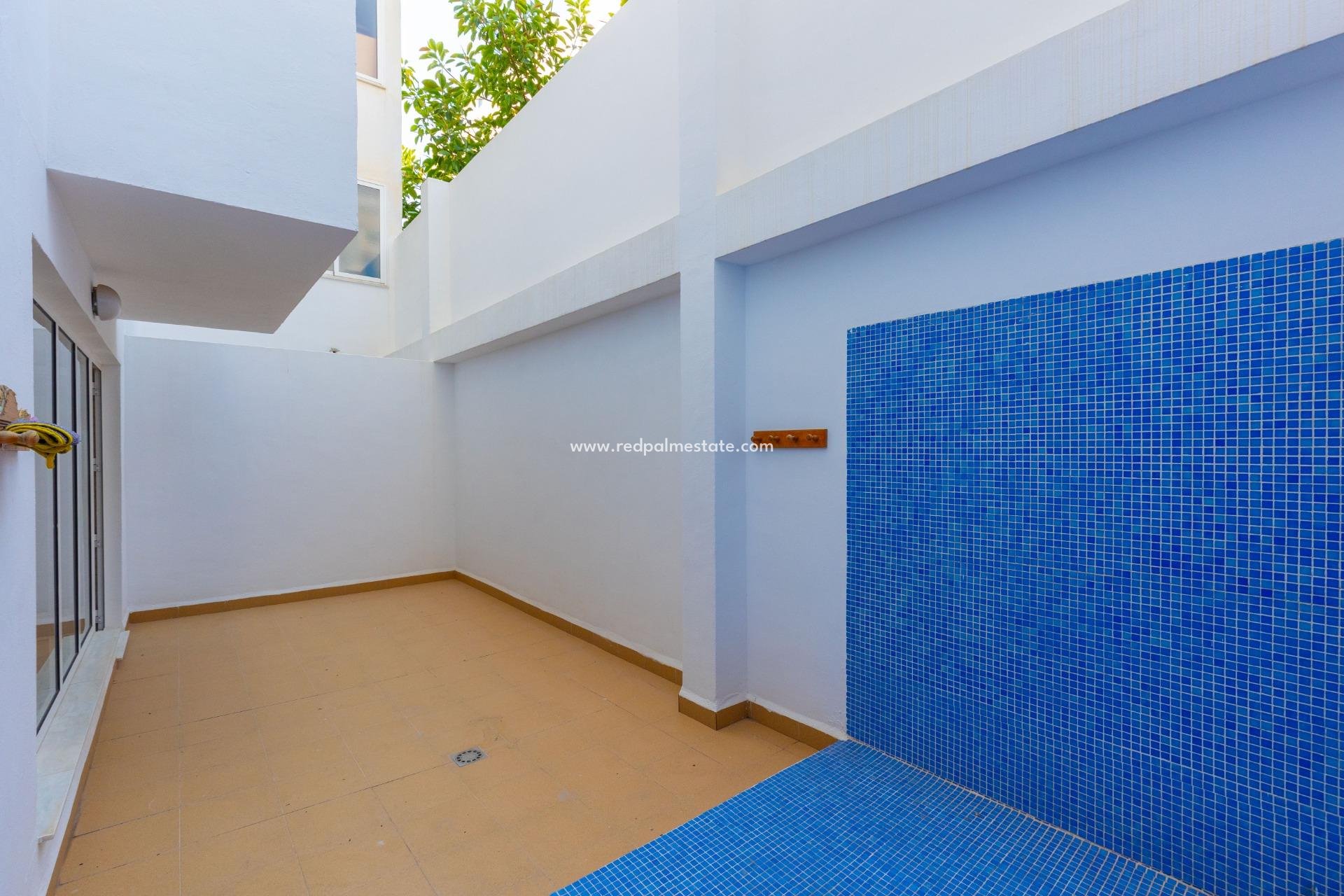 Reventa - Apartamento -
Torrevieja - Playa del Cura