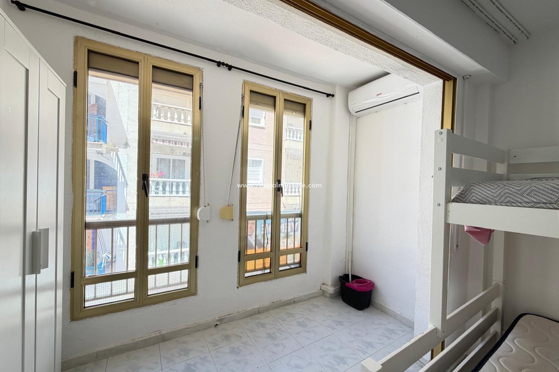 Reventa - Apartamento -
Torrevieja - Playa del Cura