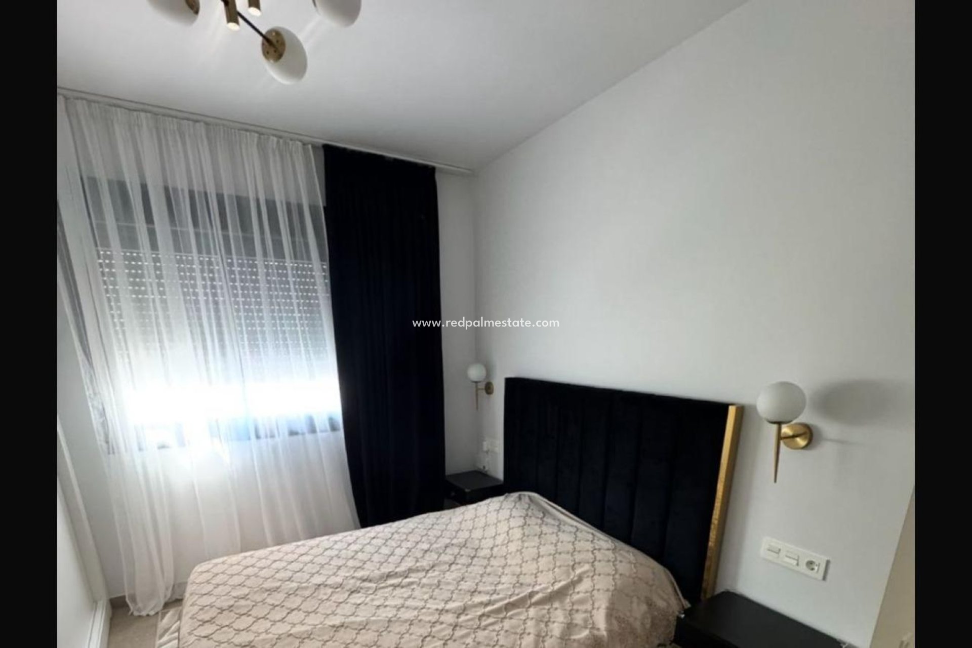 Reventa - Apartamento -
Torrevieja - Playa del Cura