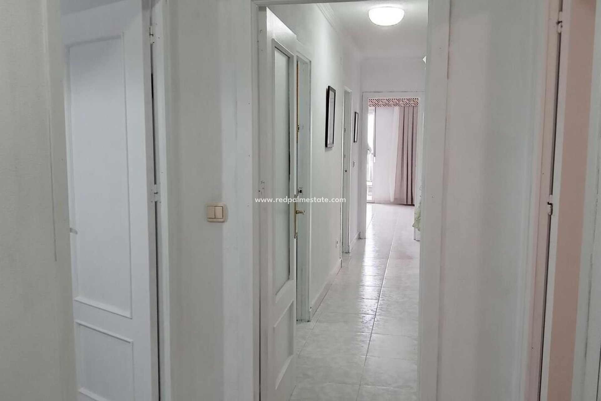 Reventa - Apartamento -
Torrevieja - PLAYA LOS LOCOS
