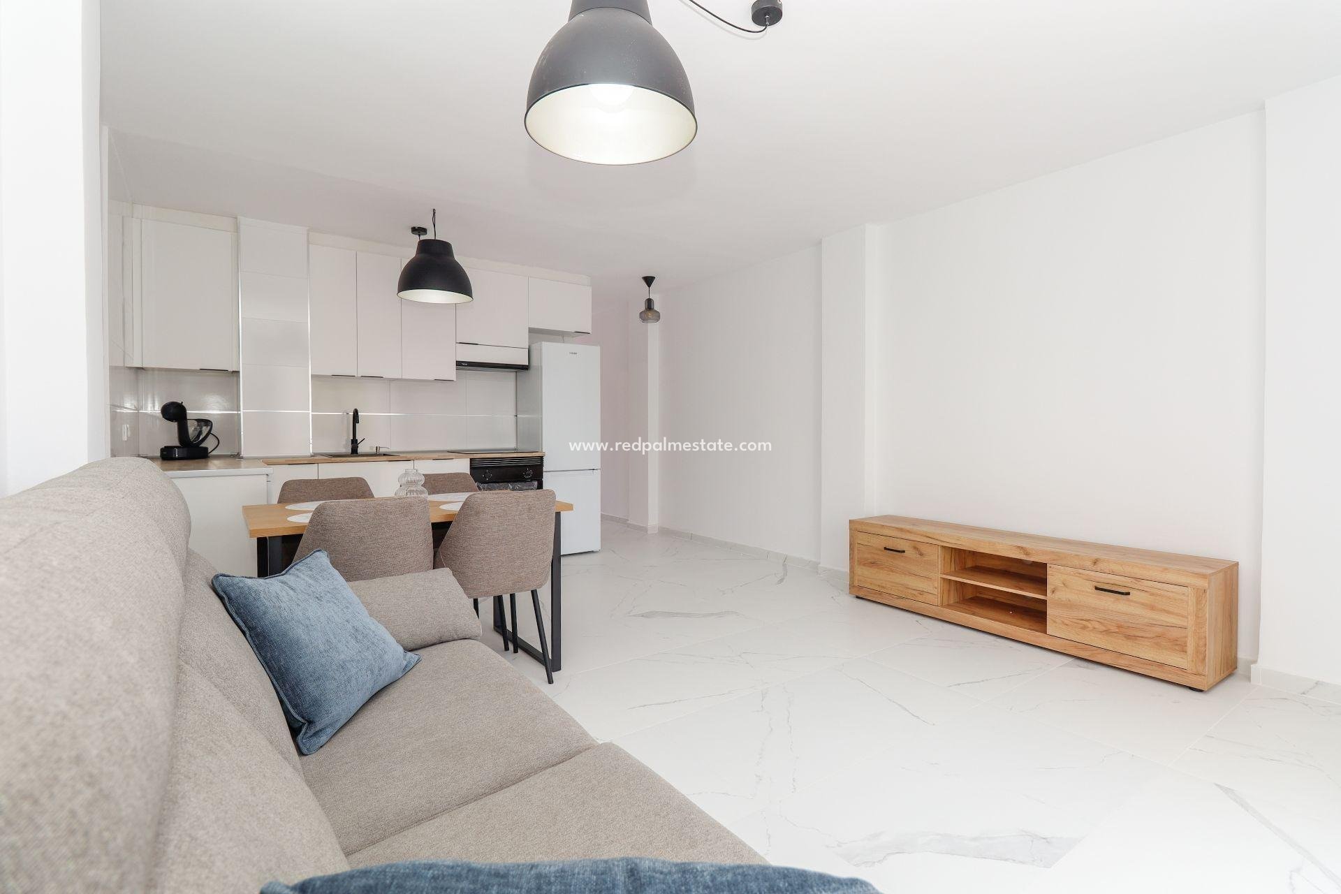 Reventa - Apartamento -
Torrevieja - Punta prima