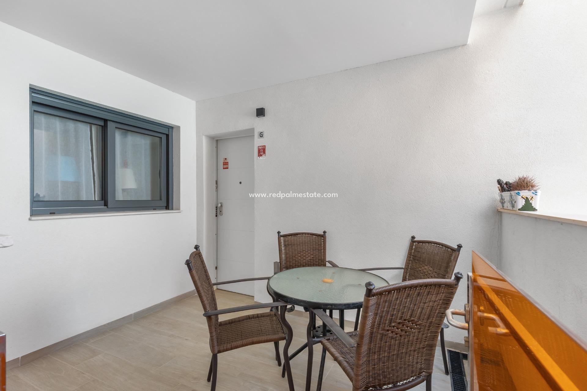 Reventa - Apartamento -
Torrevieja - Rosaleda-los frutales