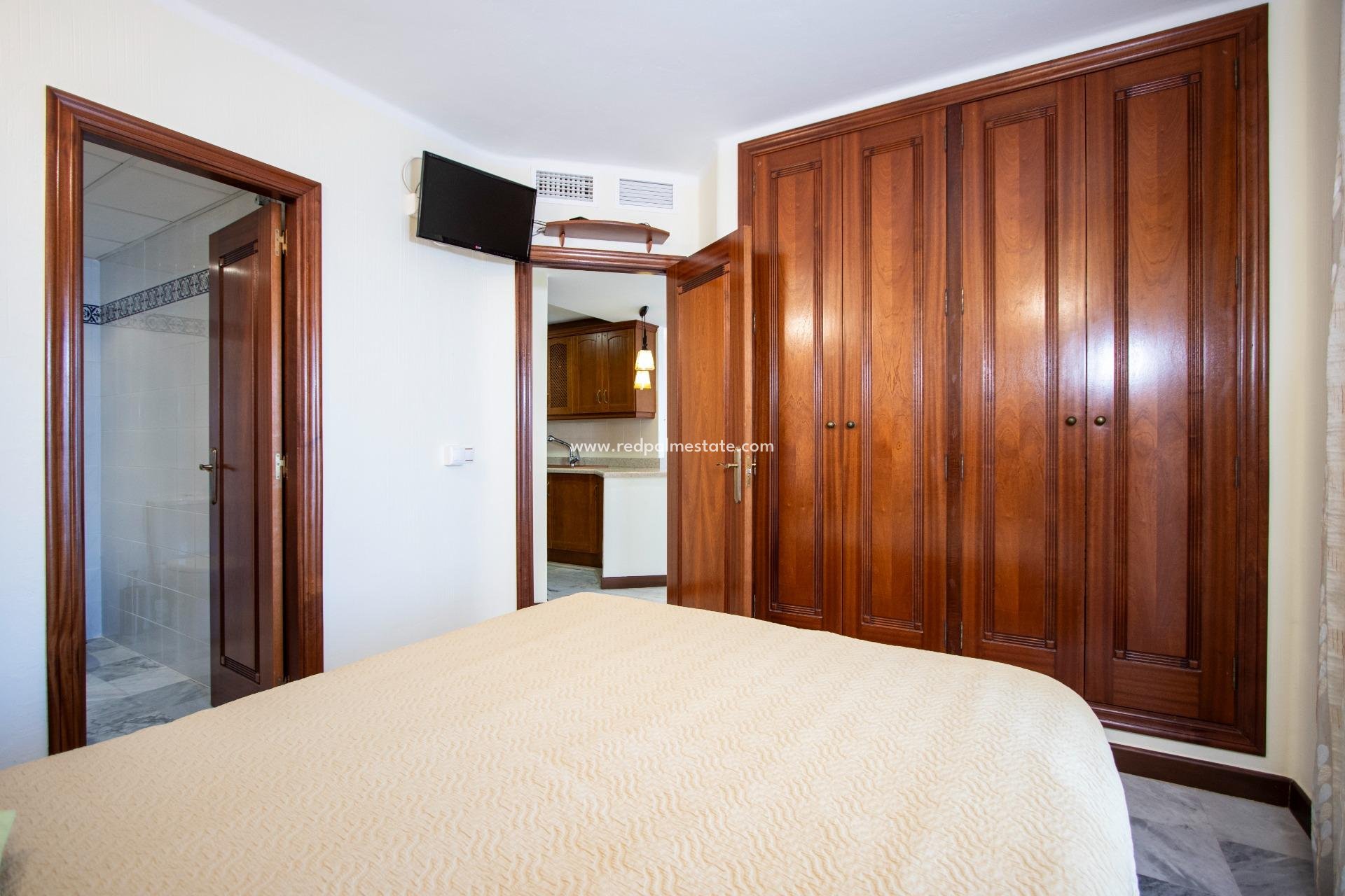 Reventa - Apartamento -
Torrevieja - Rosaleda-los frutales