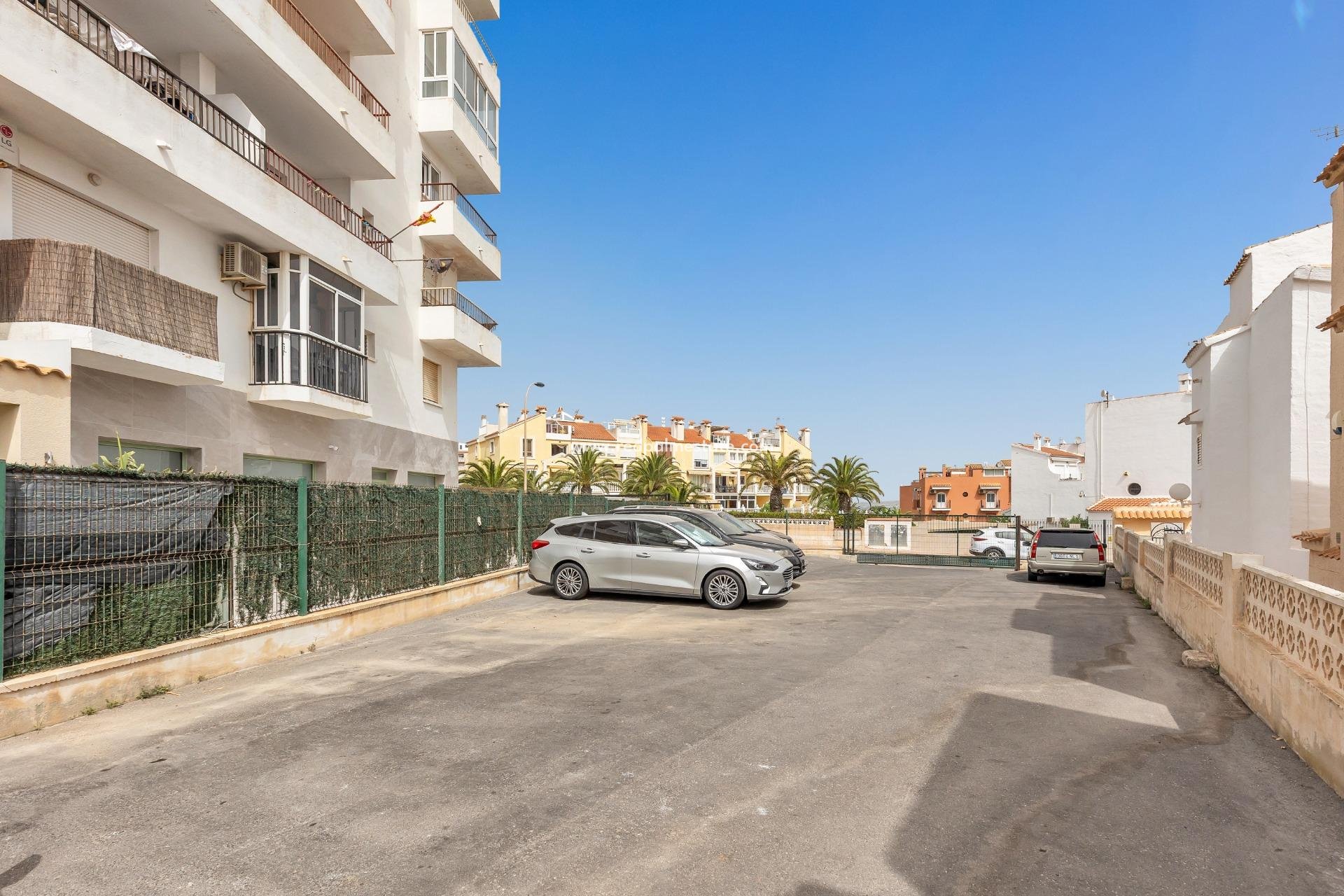 Reventa - Apartamento -
Torrevieja - Torreblanca