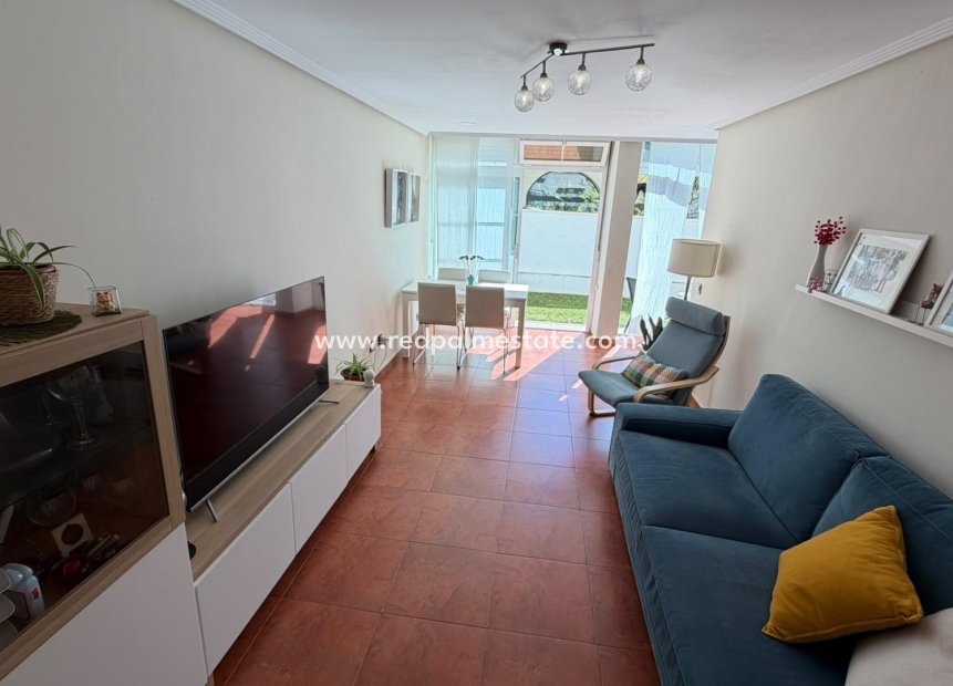 Reventa - Apartamento -
Torrevieja - Torreblanca