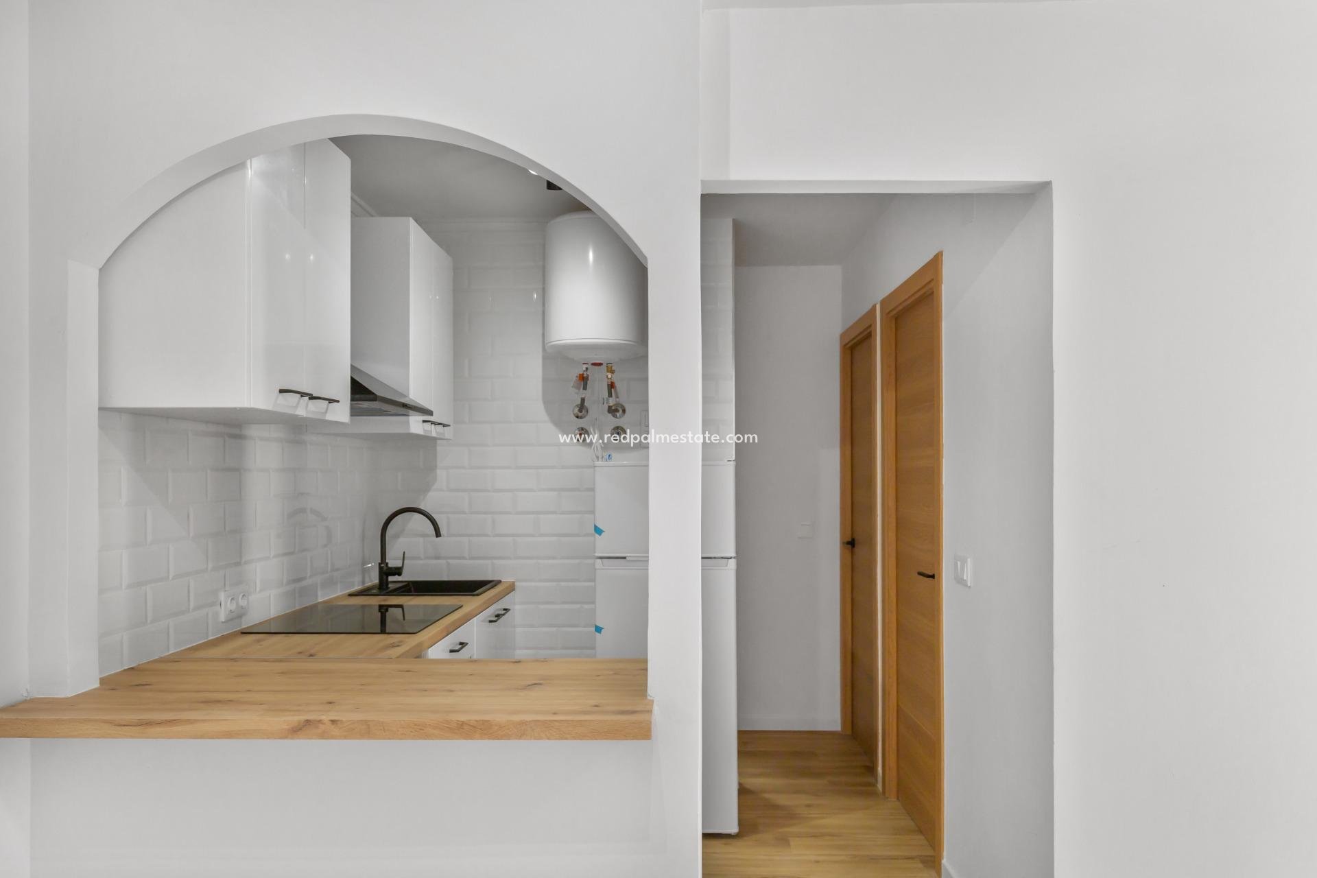 Reventa - Apartamento -
Torrevieja - Torreblanca