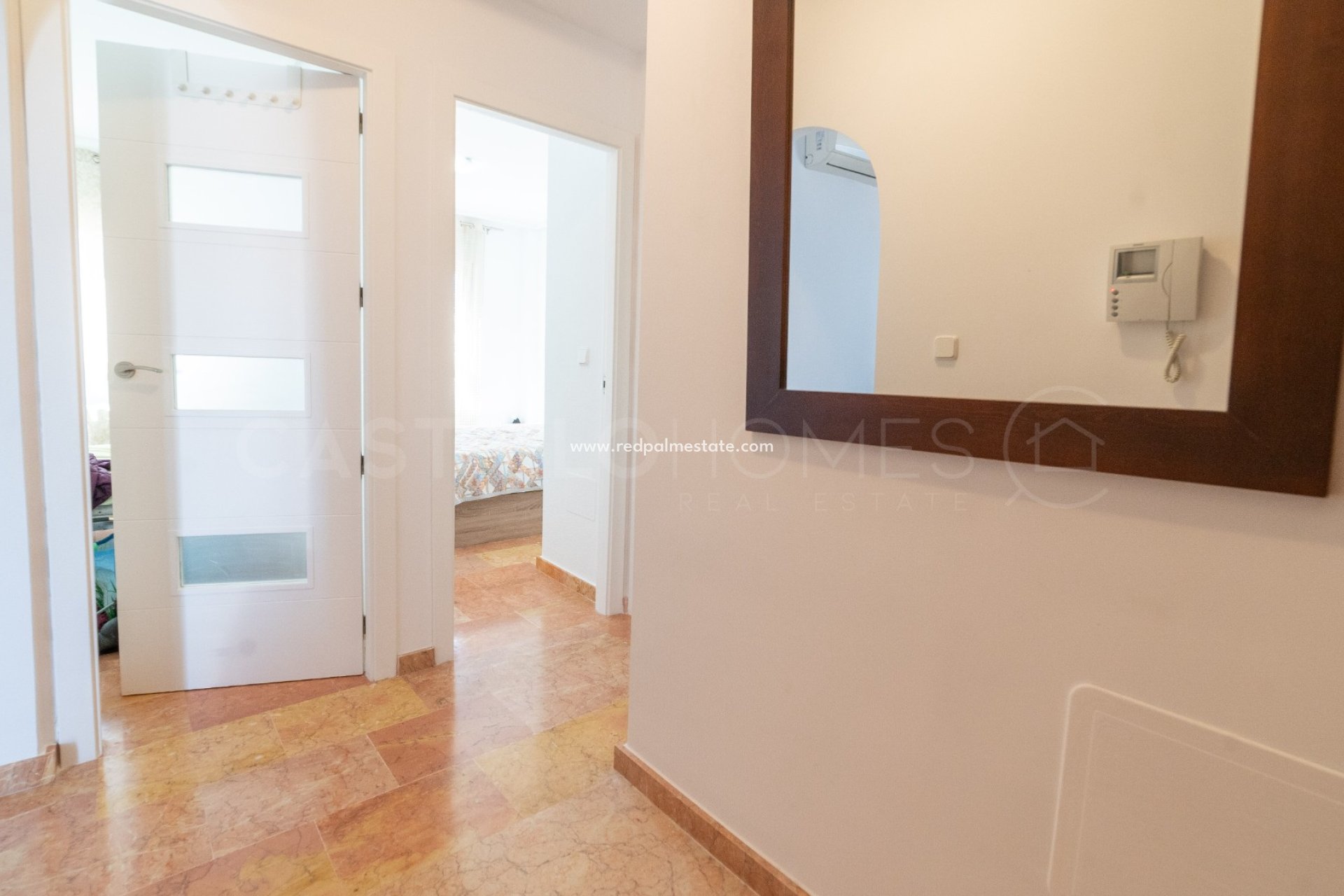 Reventa - Apartamento -
Torrevieja - Torrelamata