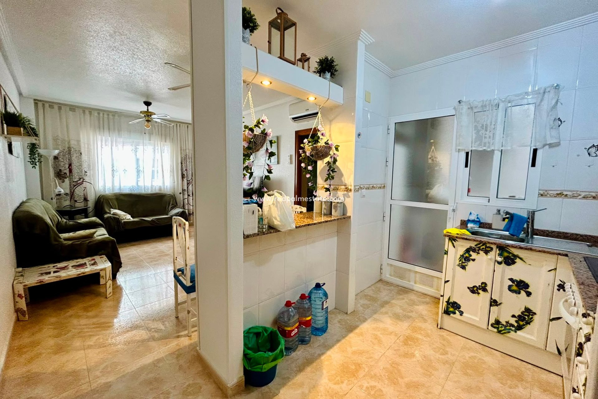 Reventa - Apartamento -
Torrevieja - Torrevieja Centro