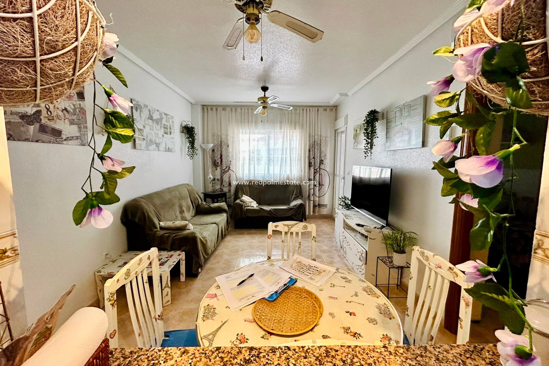 Reventa - Apartamento -
Torrevieja - Torrevieja Centro