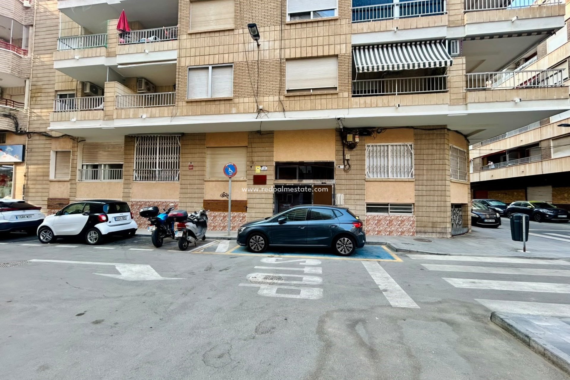 Reventa - Apartamento -
Torrevieja - Torrevieja Centro