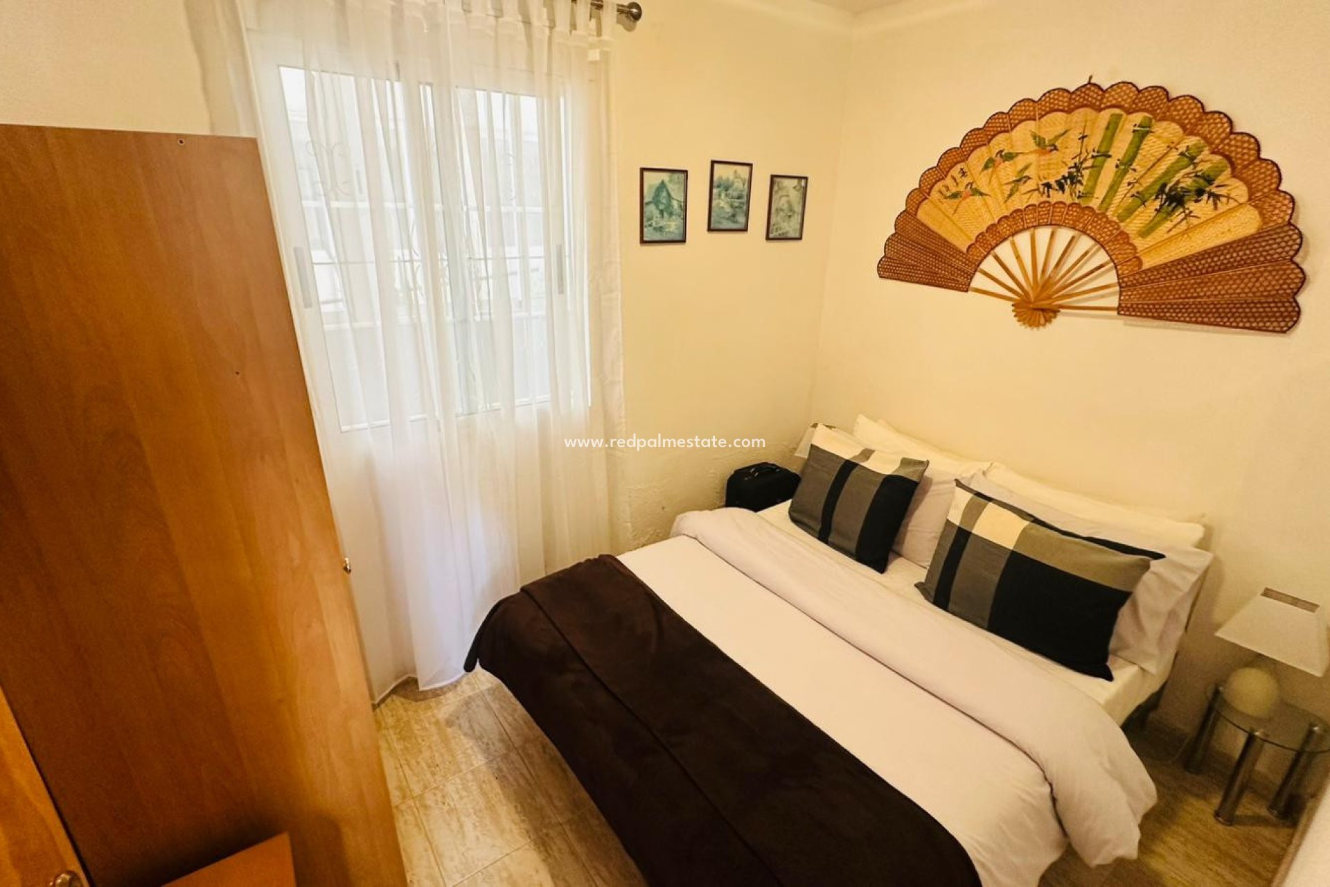 Reventa - Apartamento -
Torrevieja - Urbanización San Luis