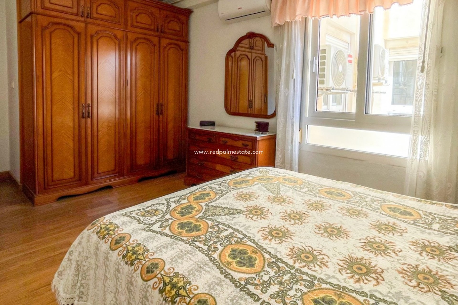 Reventa - Apartamento -
Torrevieja