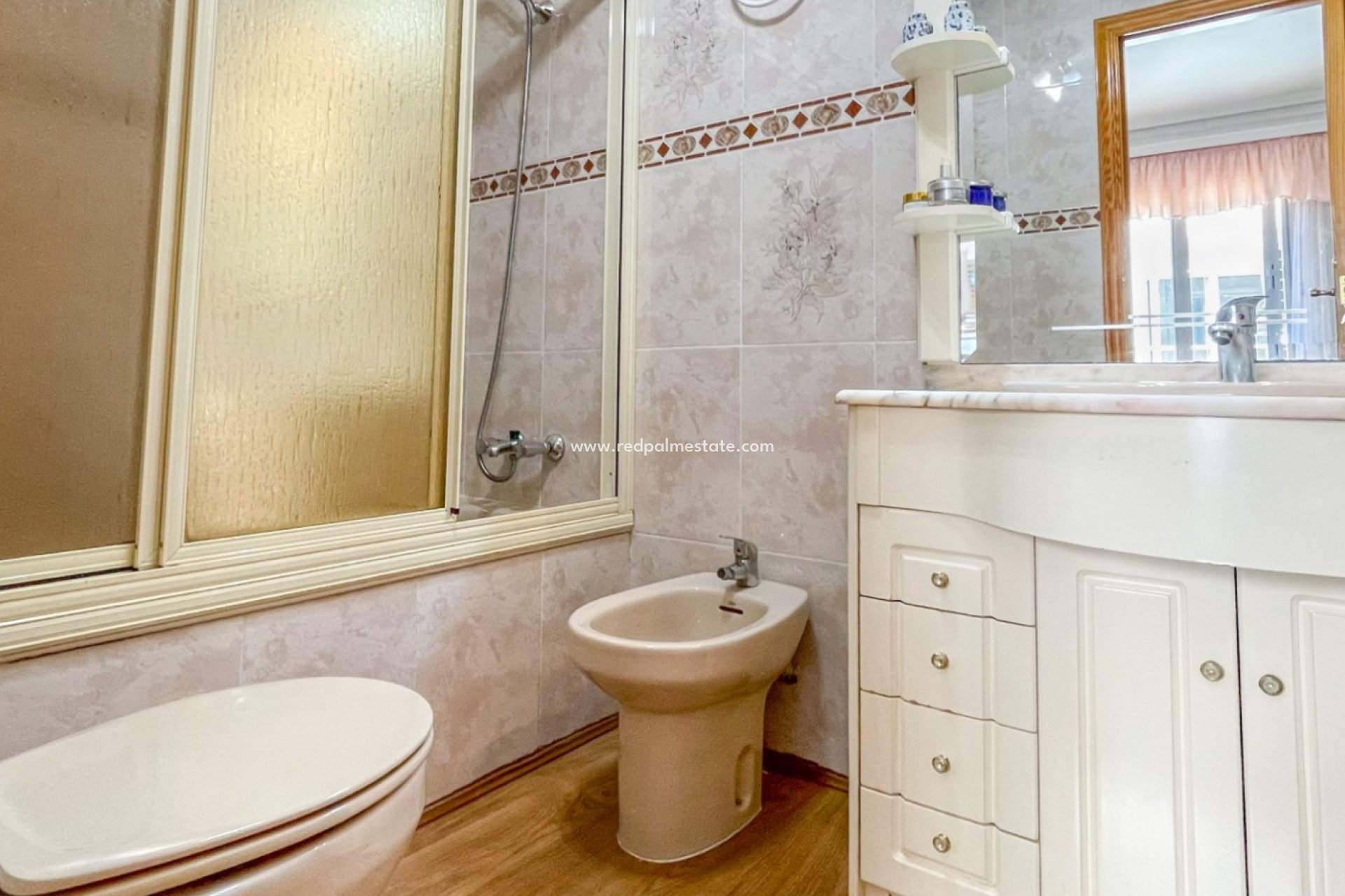 Reventa - Apartamento -
Torrevieja