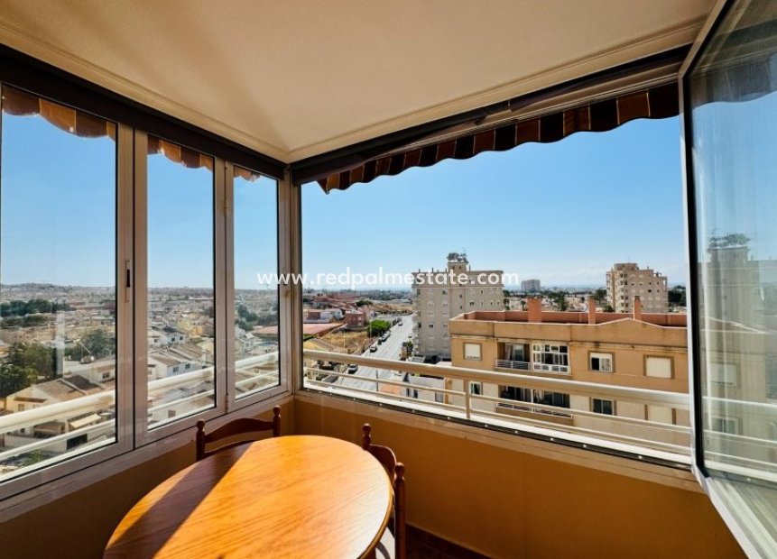Reventa - Apartamento -
Torrevieja