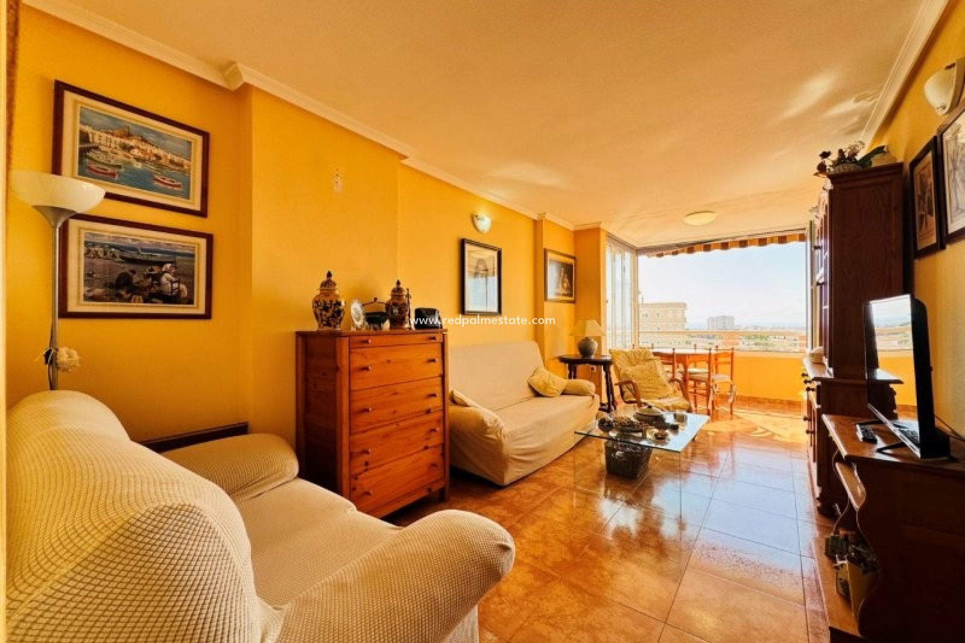 Reventa - Apartamento -
Torrevieja