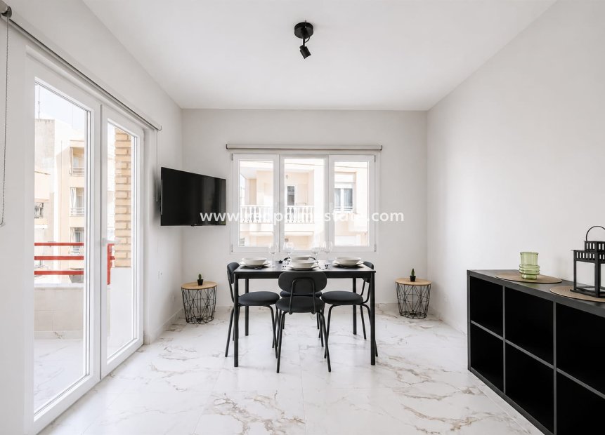 Reventa - Apartamento -
Torrevieja